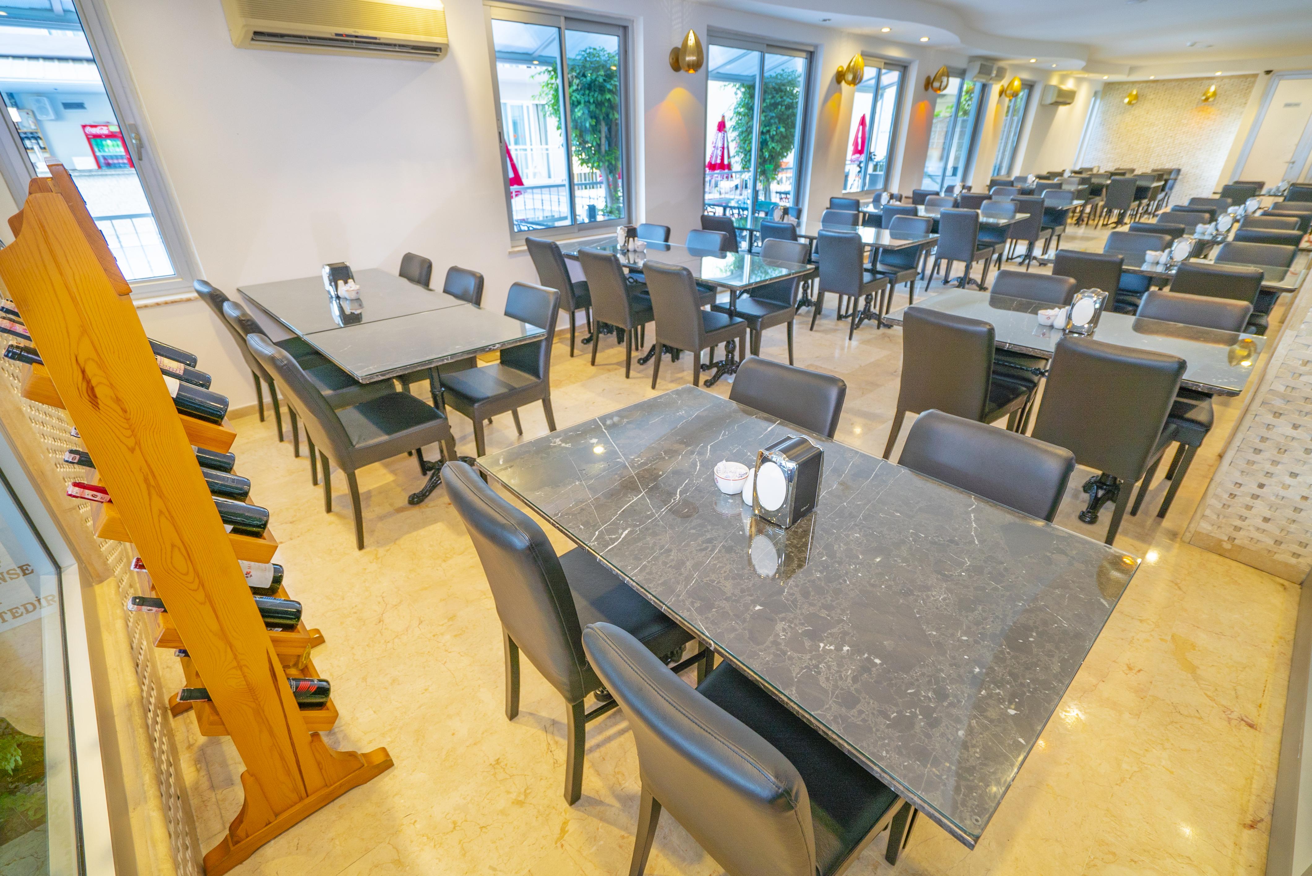 Kleopatra Celine Hotel 3*