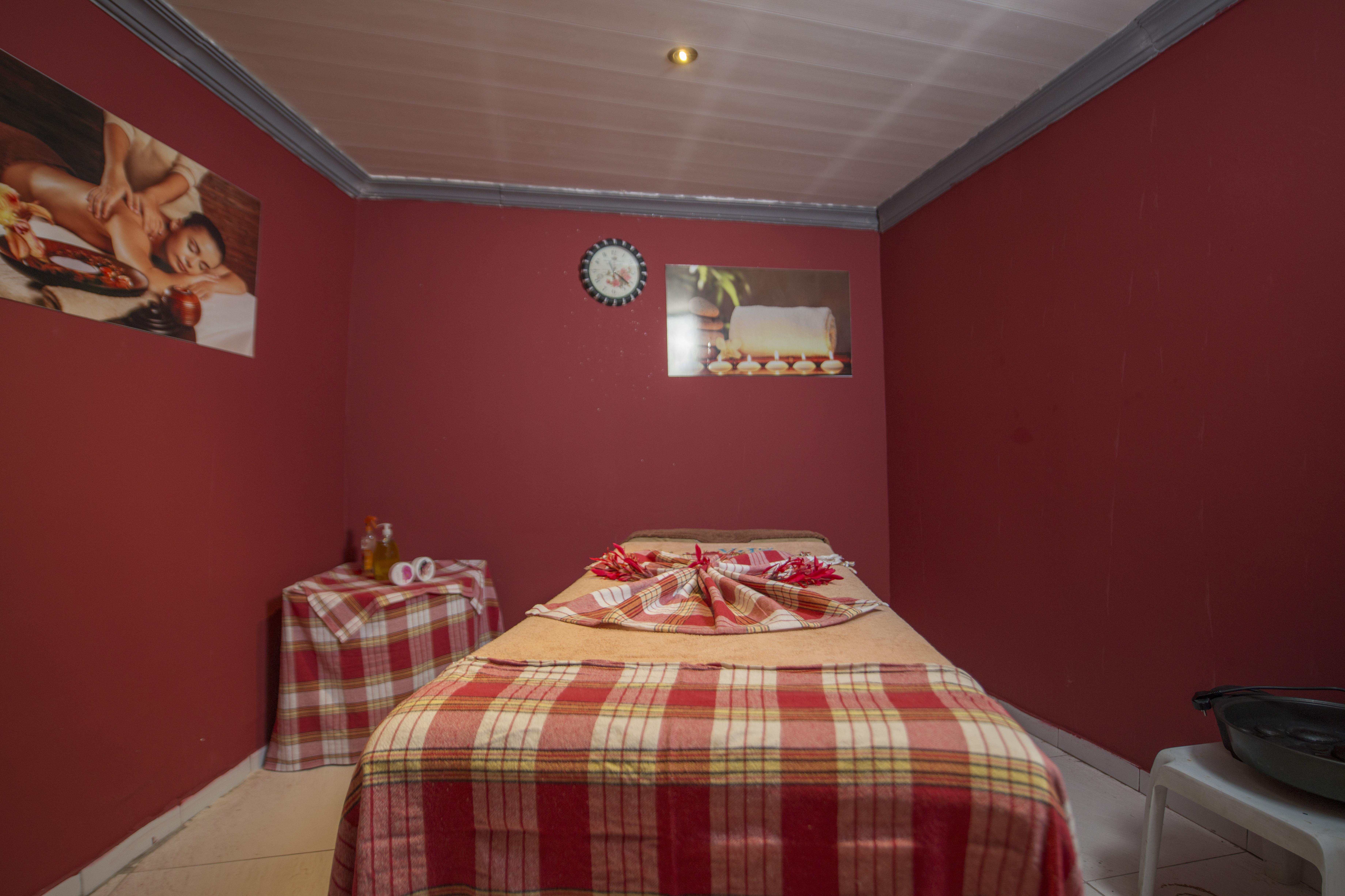 Hotel Sunberk Side