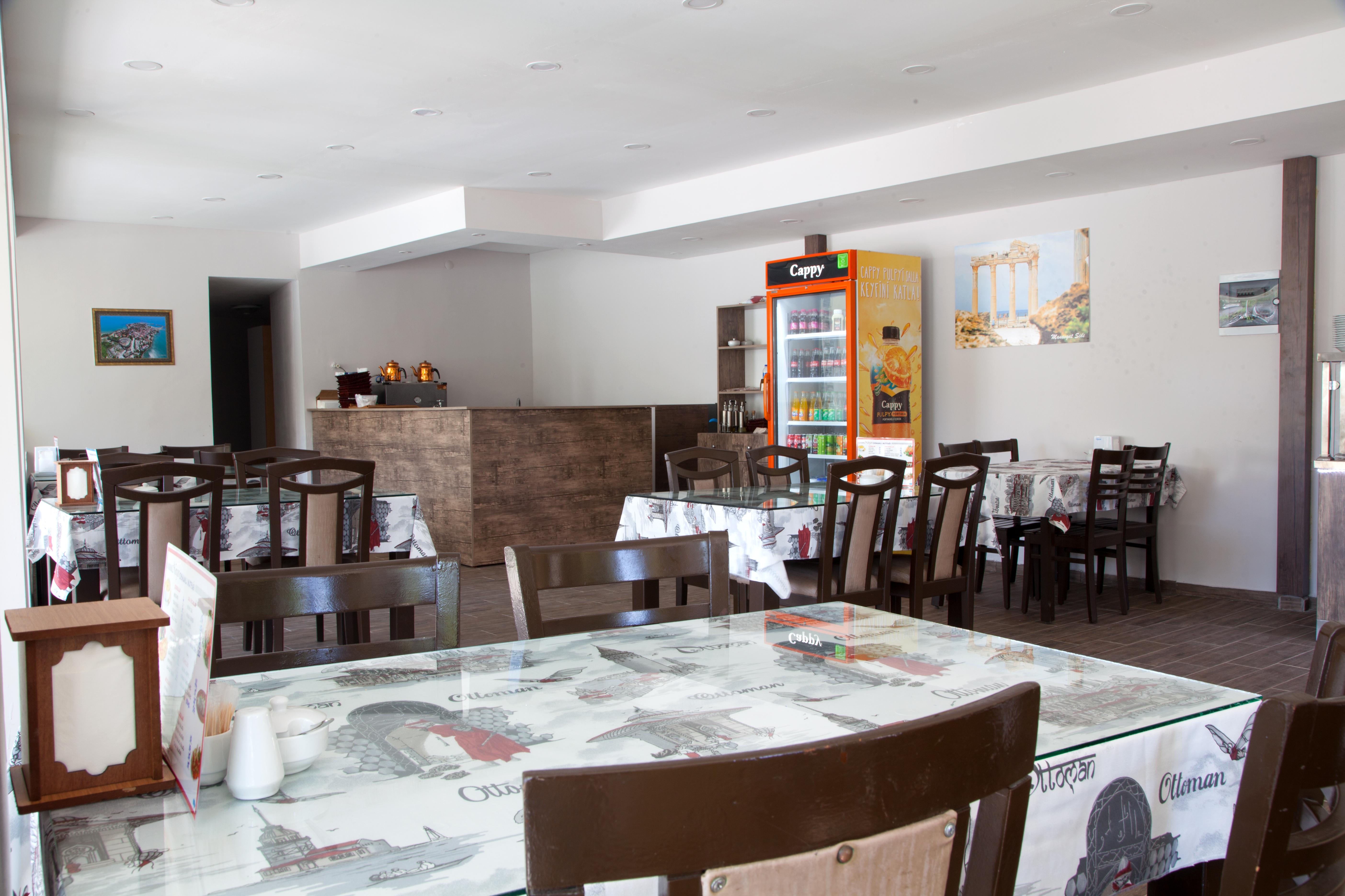 Hotel Nergos 3*