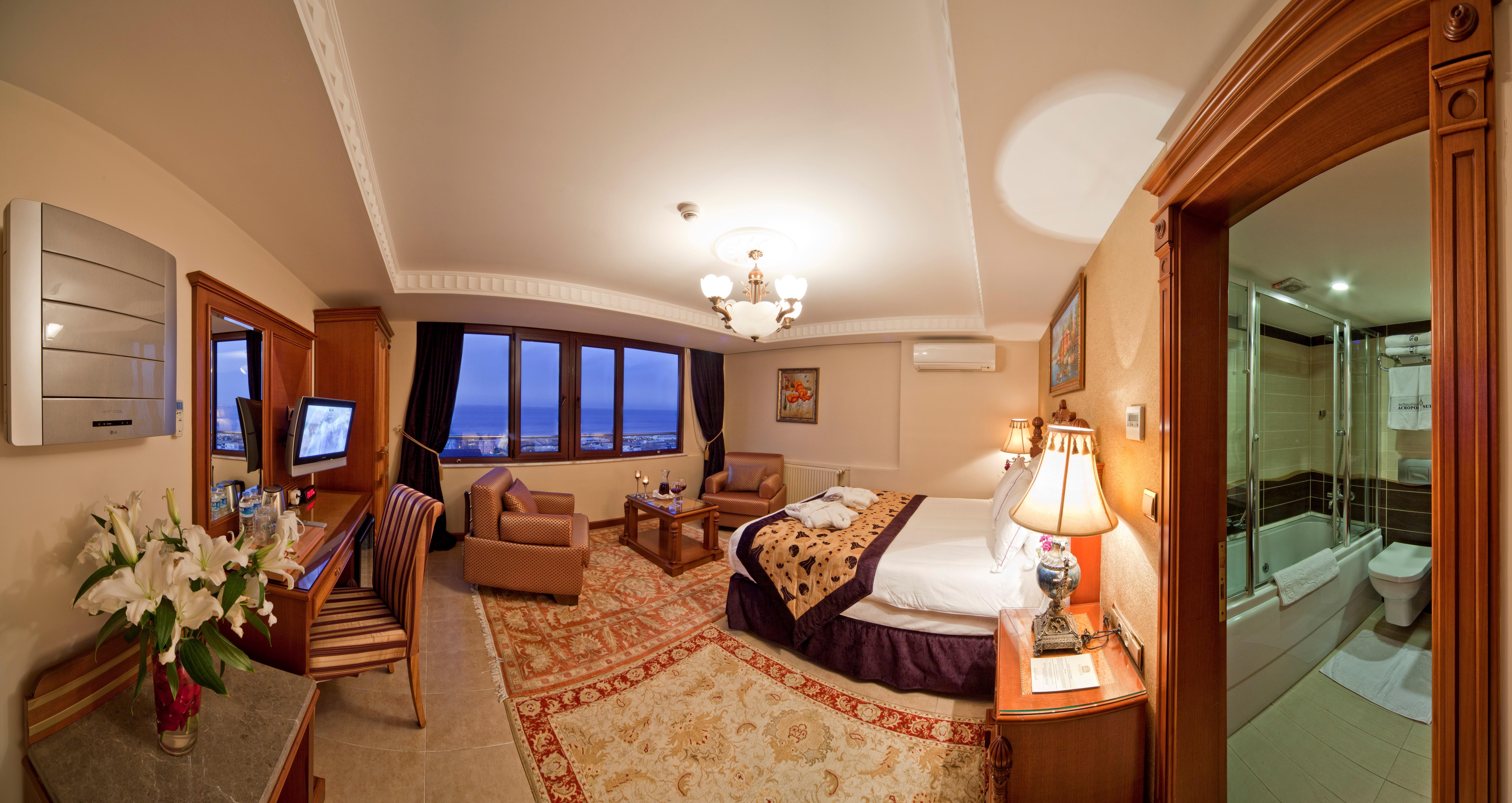 Glk Premier Acropol & 4*