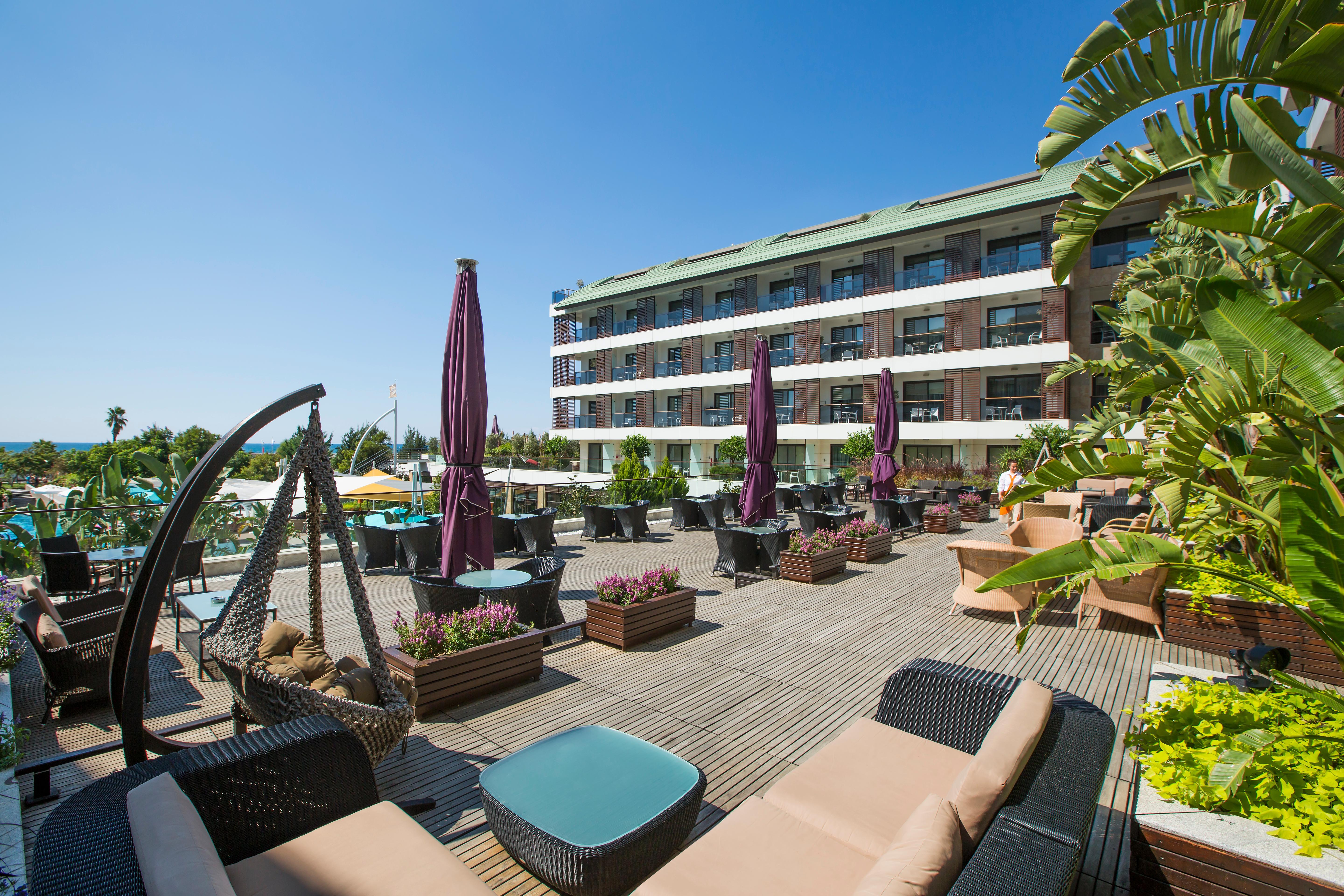 Resort Blue Only Adult 16