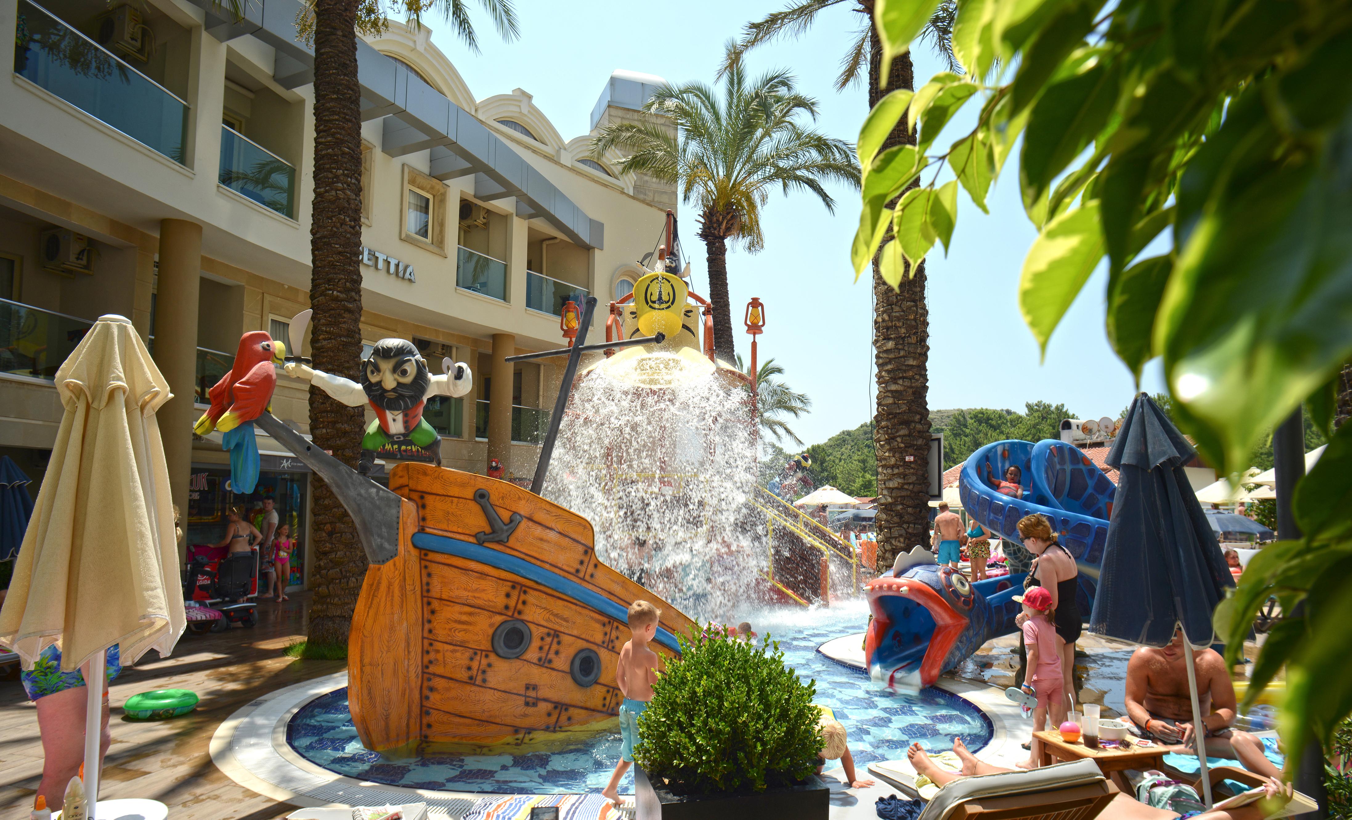 Hotel Grand Cettia 5*