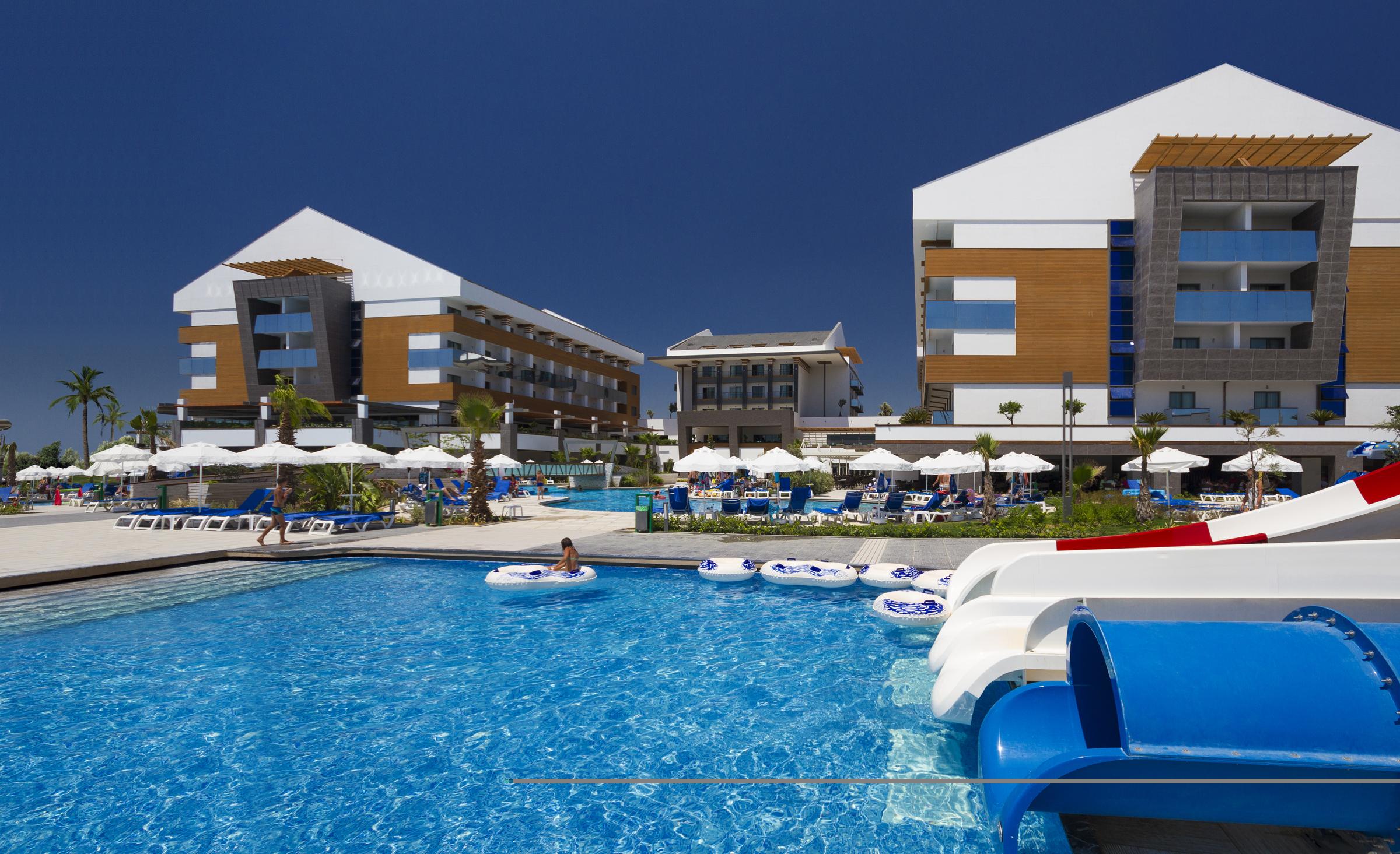 Terrace Elite Ultra Hotel