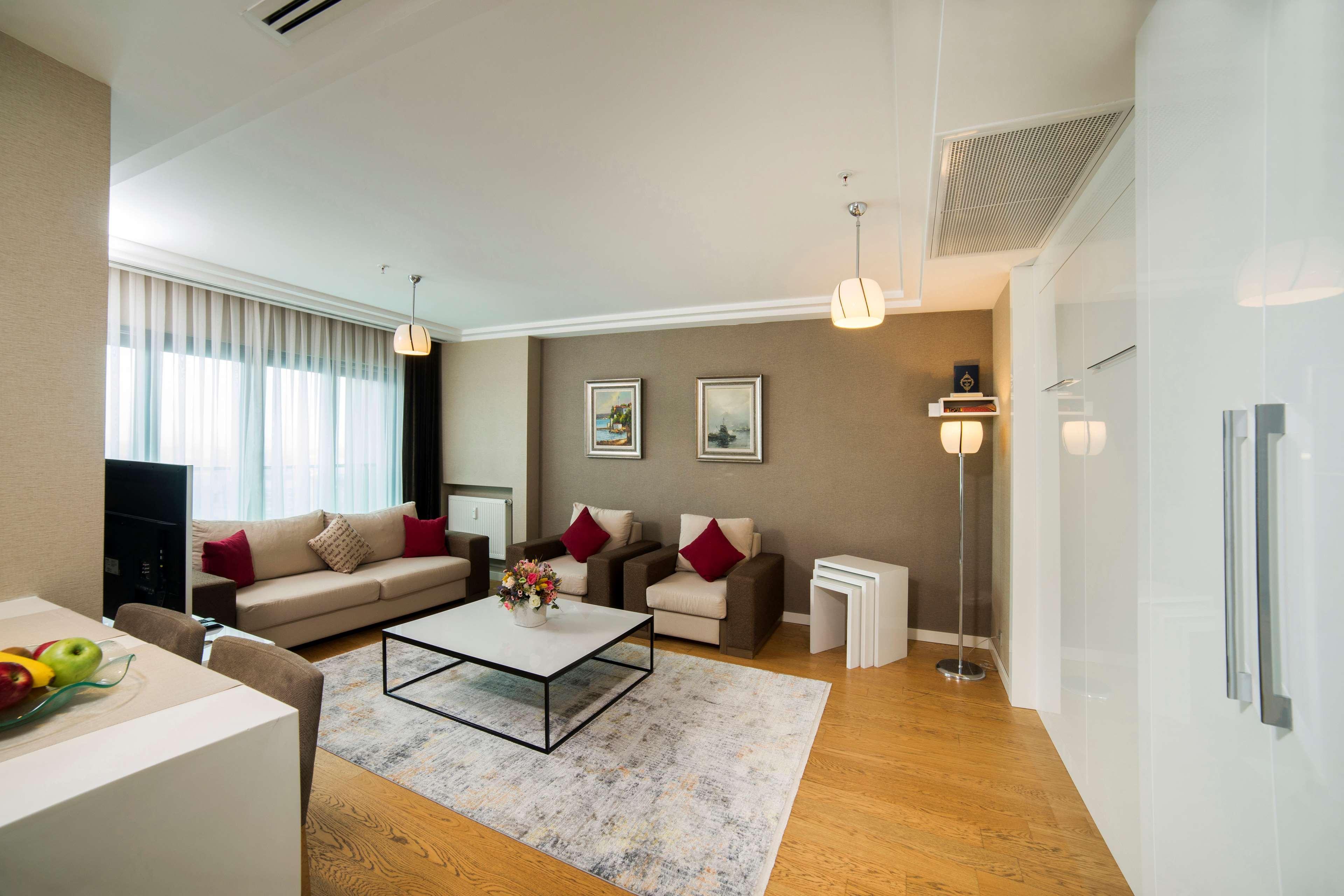 Hotel Radisson Residences Avrupa Tem Istanbul