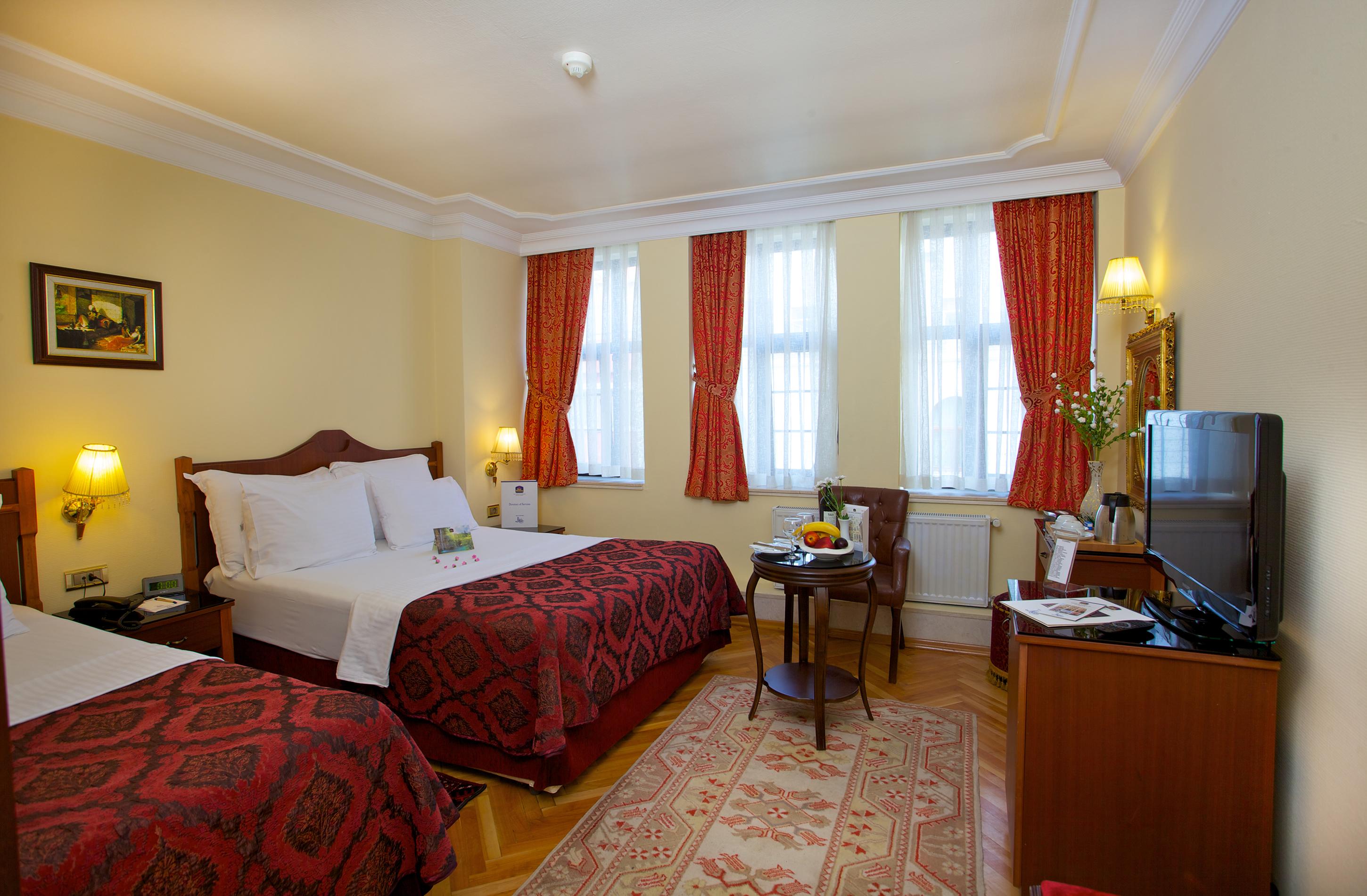 Amber & Hotel 4*
