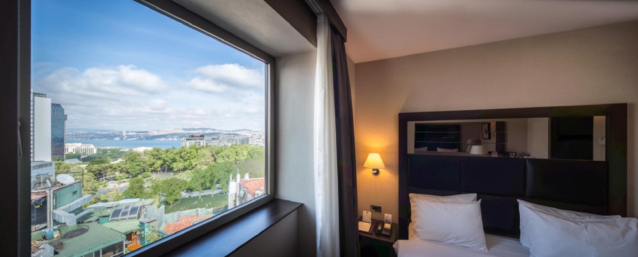 Midtown Hotel