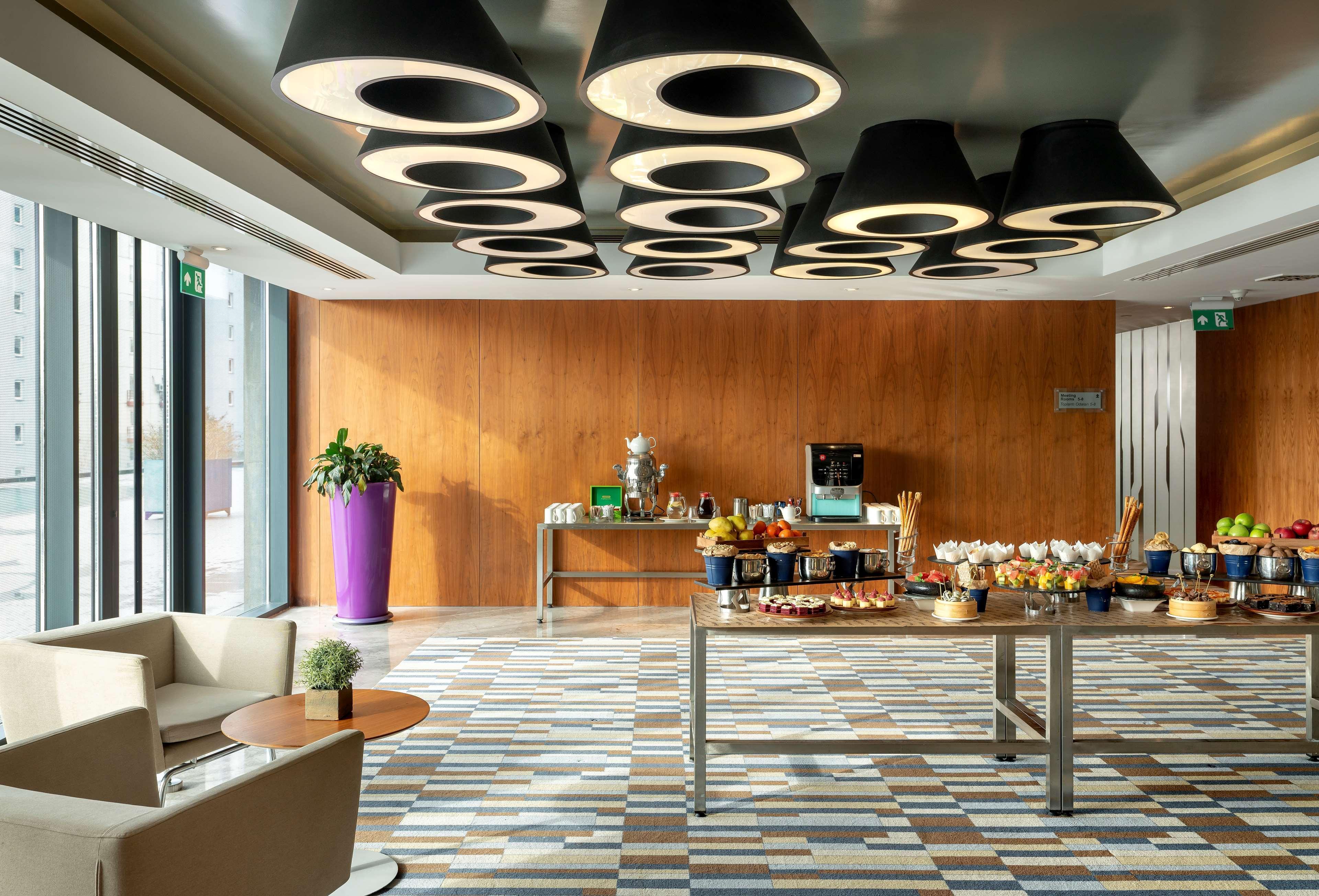 Radisson Blu Asia 5*