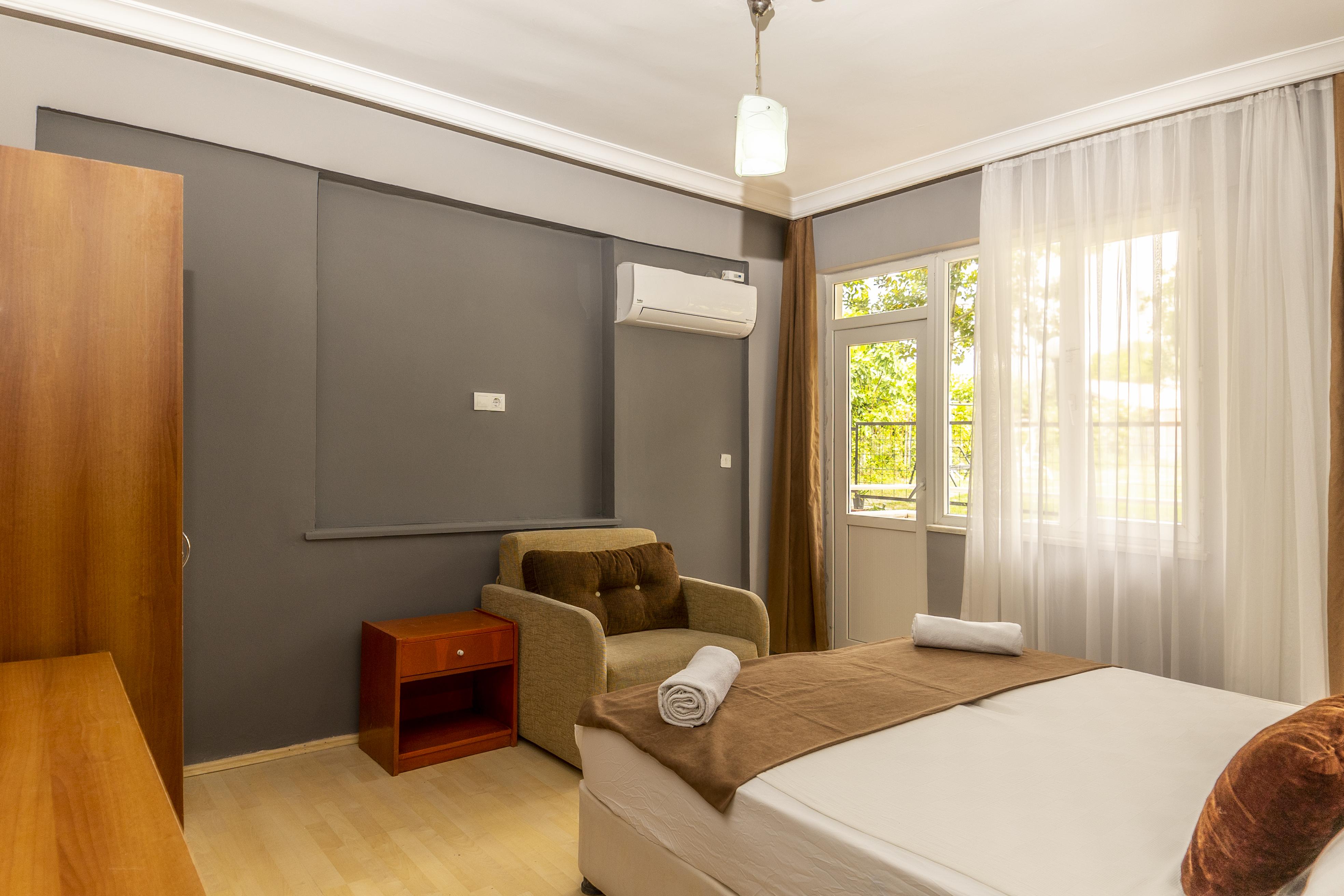 New Garden Aparthotelside 3*