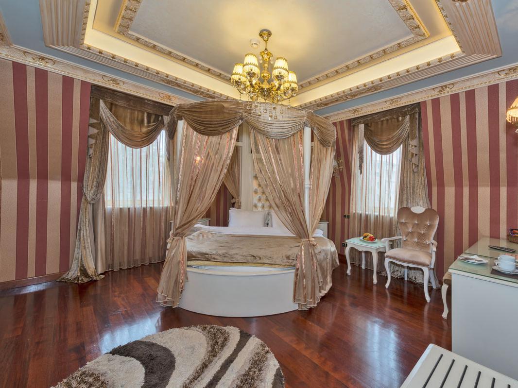 Golden Horn Hotel 4*