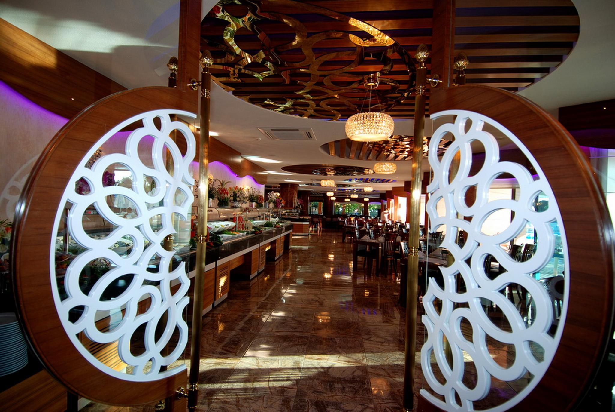 Grand Zaman Hotel 4*
