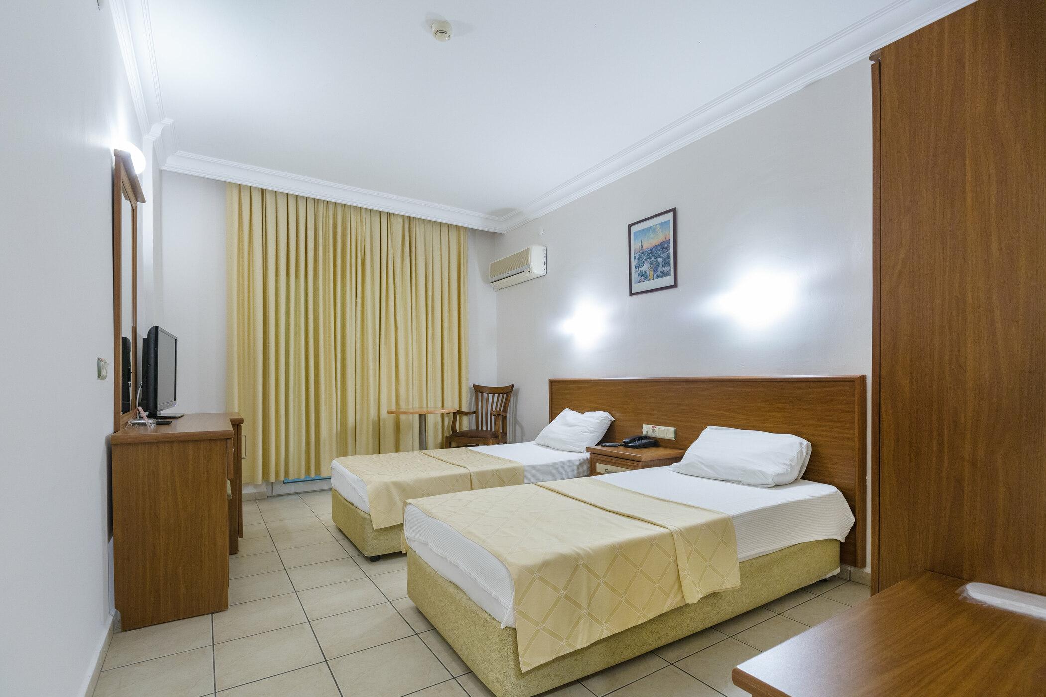 Alanya Beach Hotel 2*