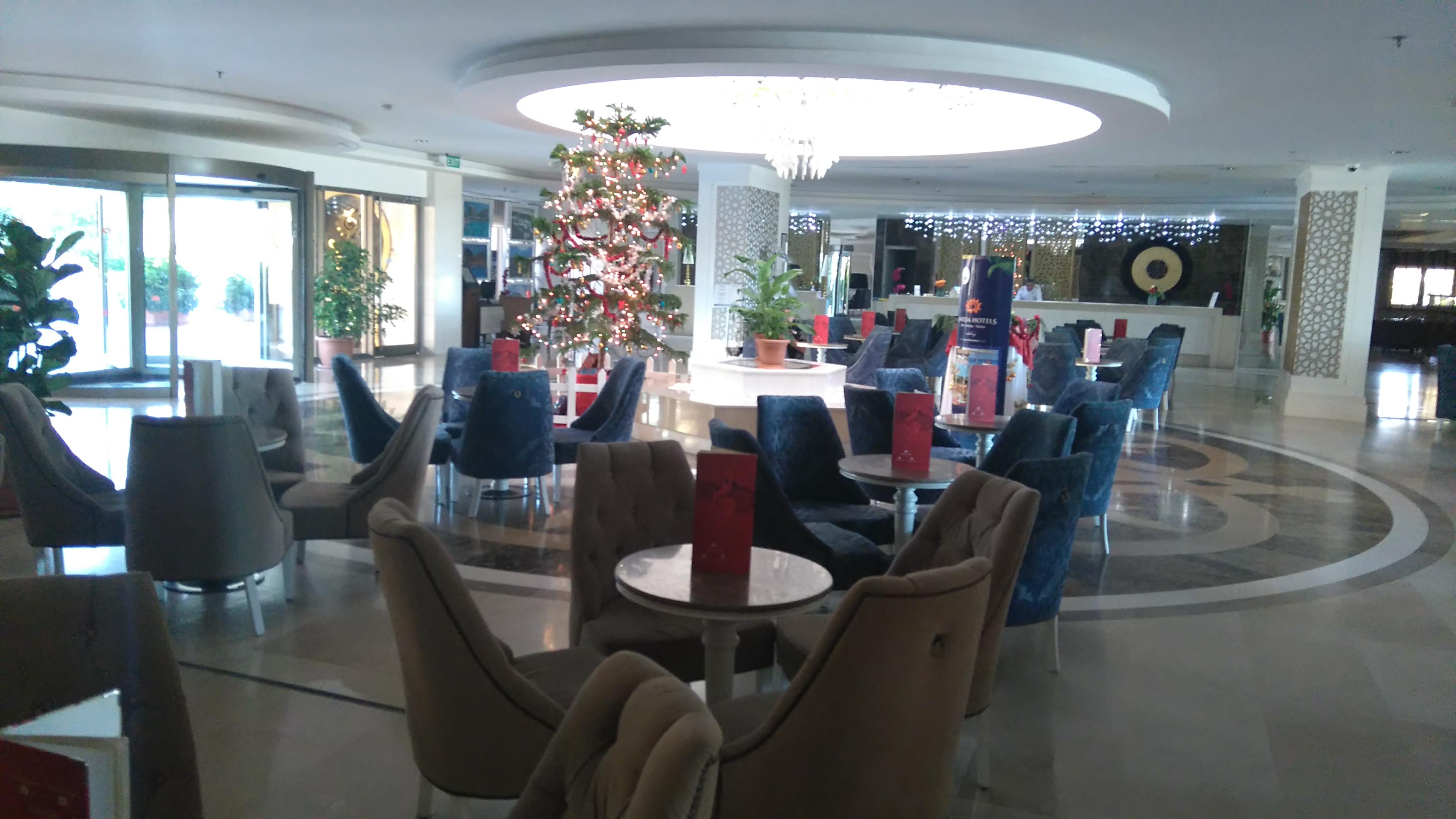 Seamelia & Resort 5*