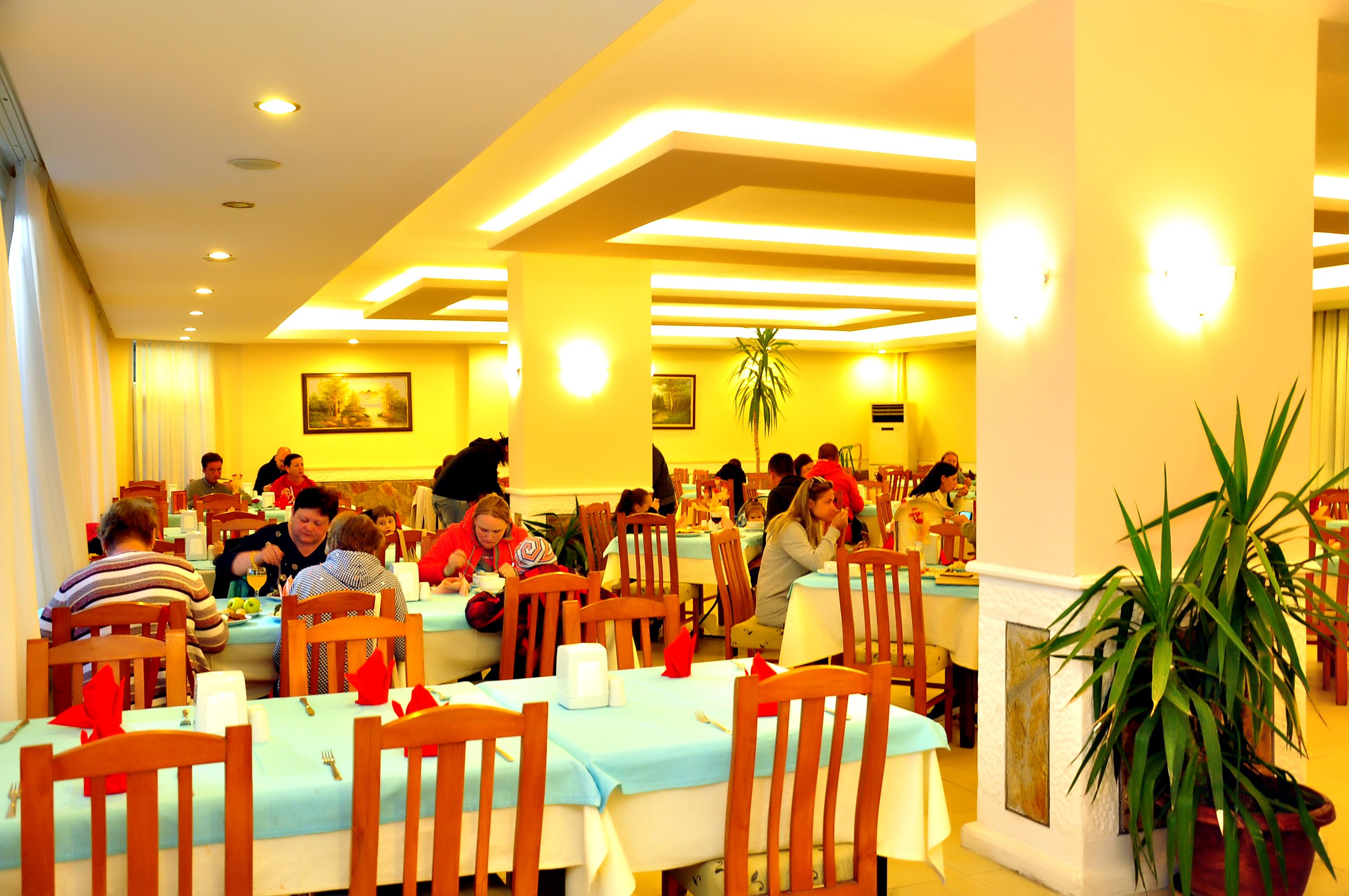 Hotel Cinar Family Suite Hotel Side