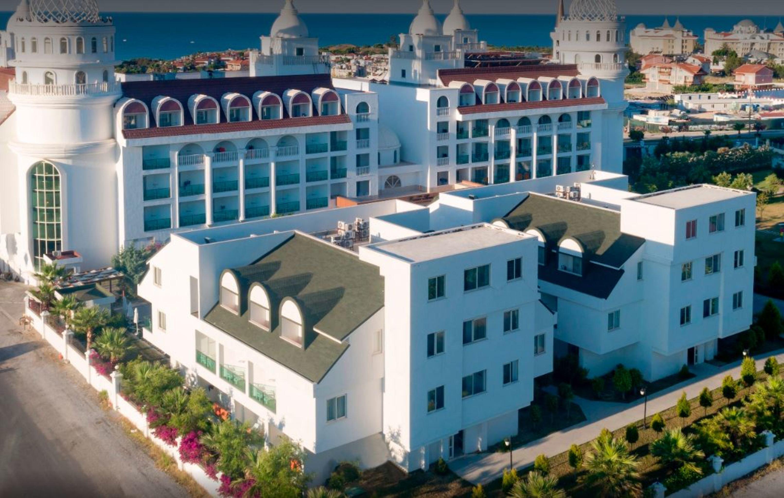 Hotel Crown Serenity Ultra 5*