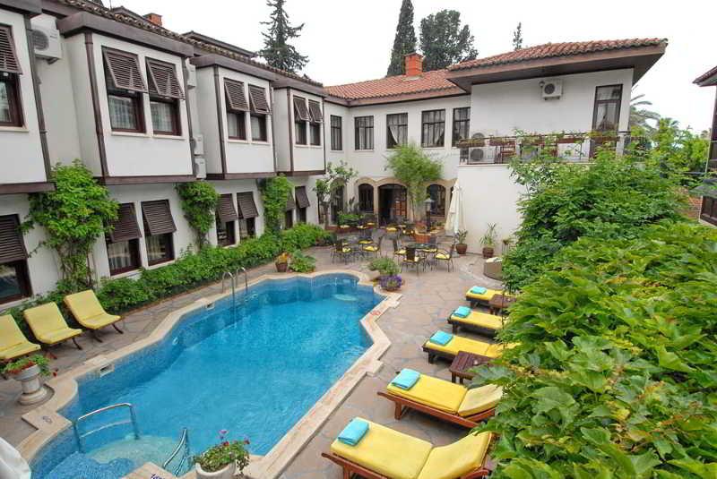 Hotel Aspen Kaleici 4*