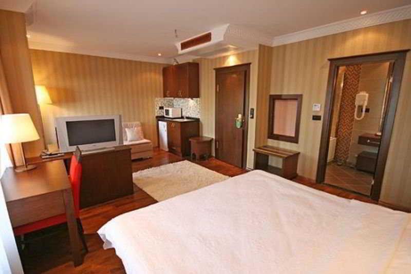 Mangana Hotel 4*