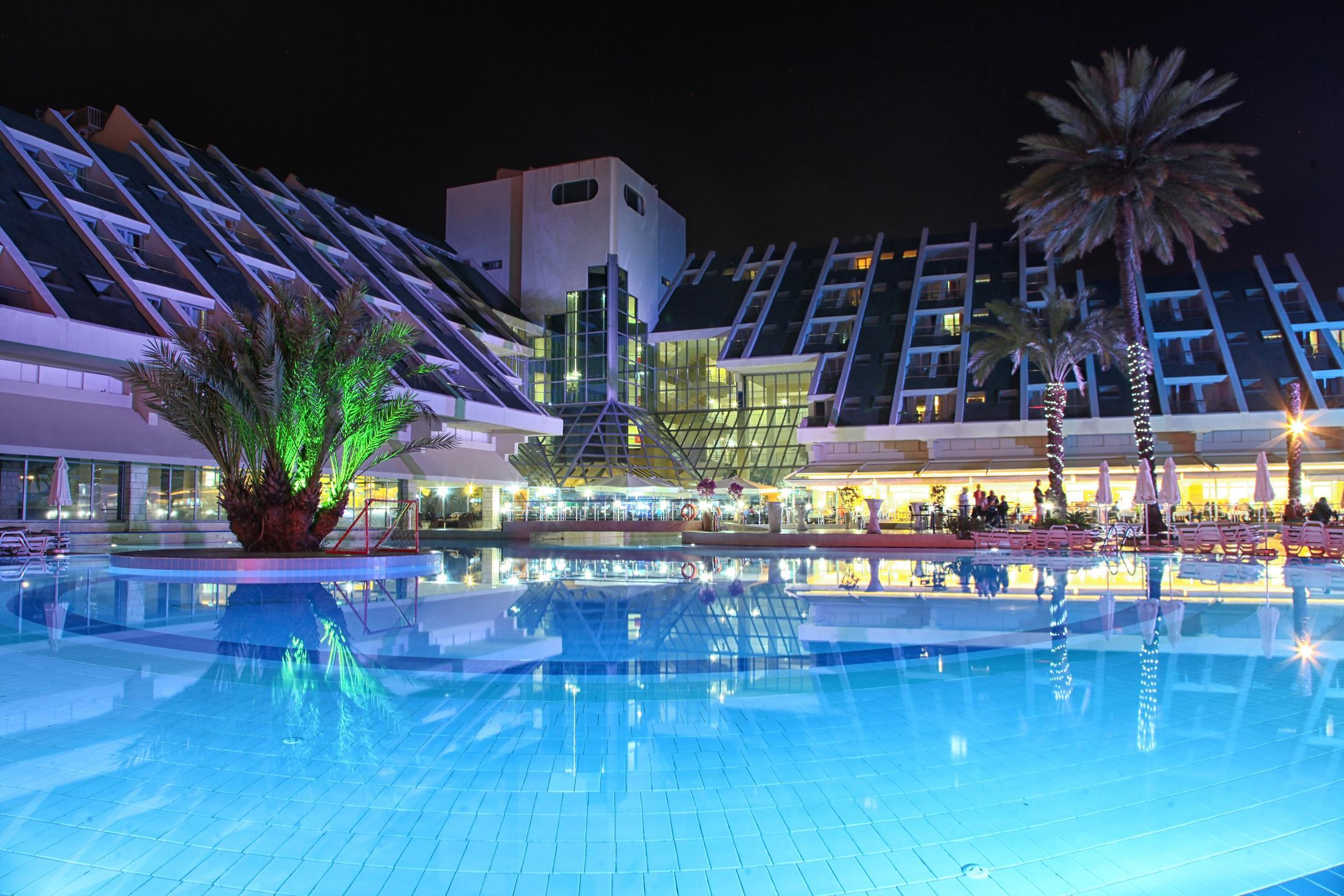 Hotel Queen's Park Goynuk 5*
