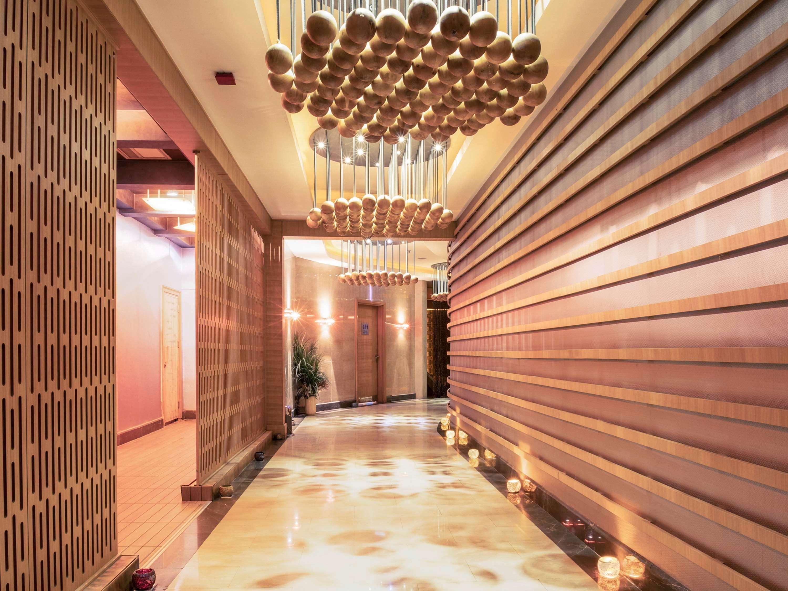 Mercure Umraniye 4*
