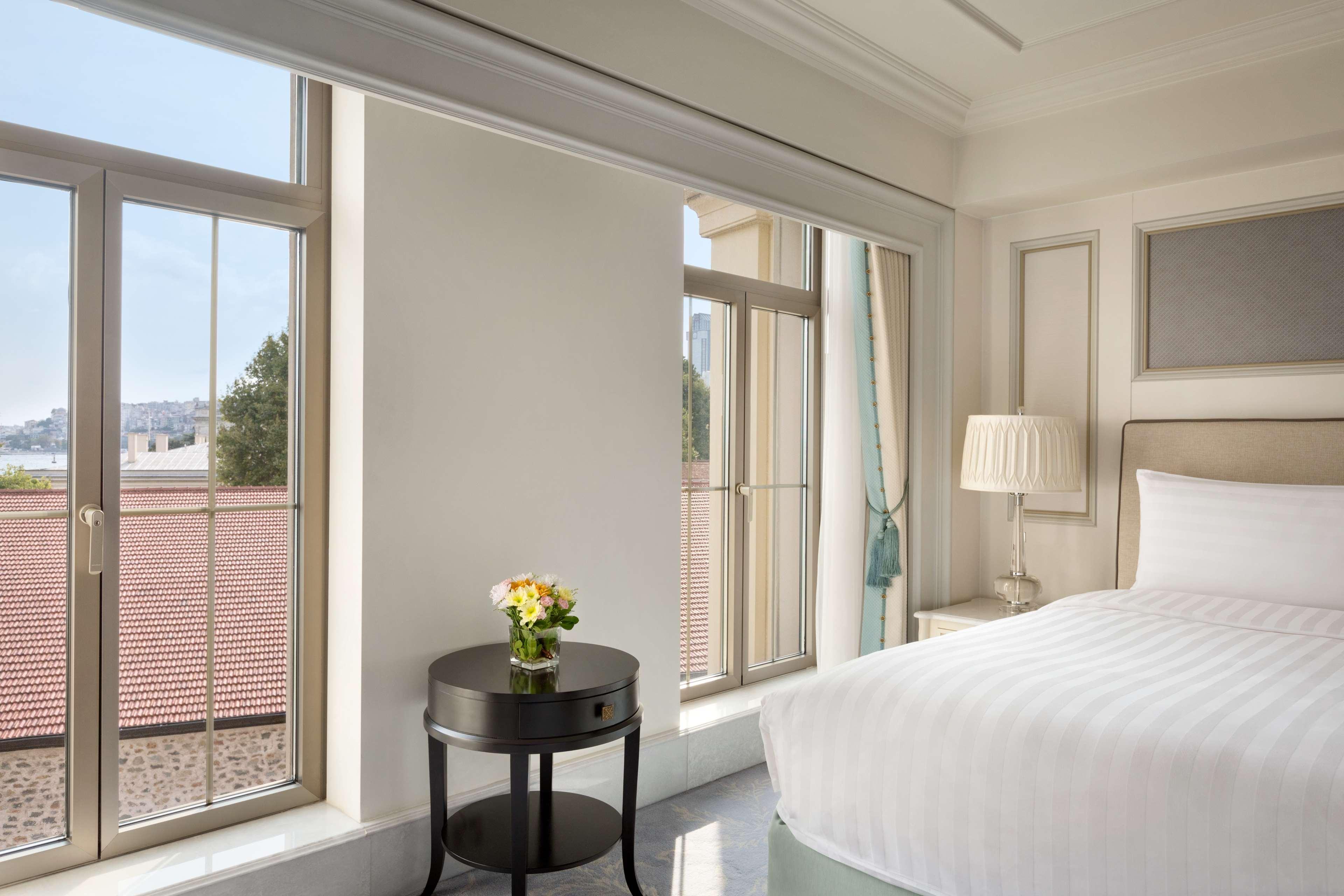 Shangri-la Bosphorus, Hotel