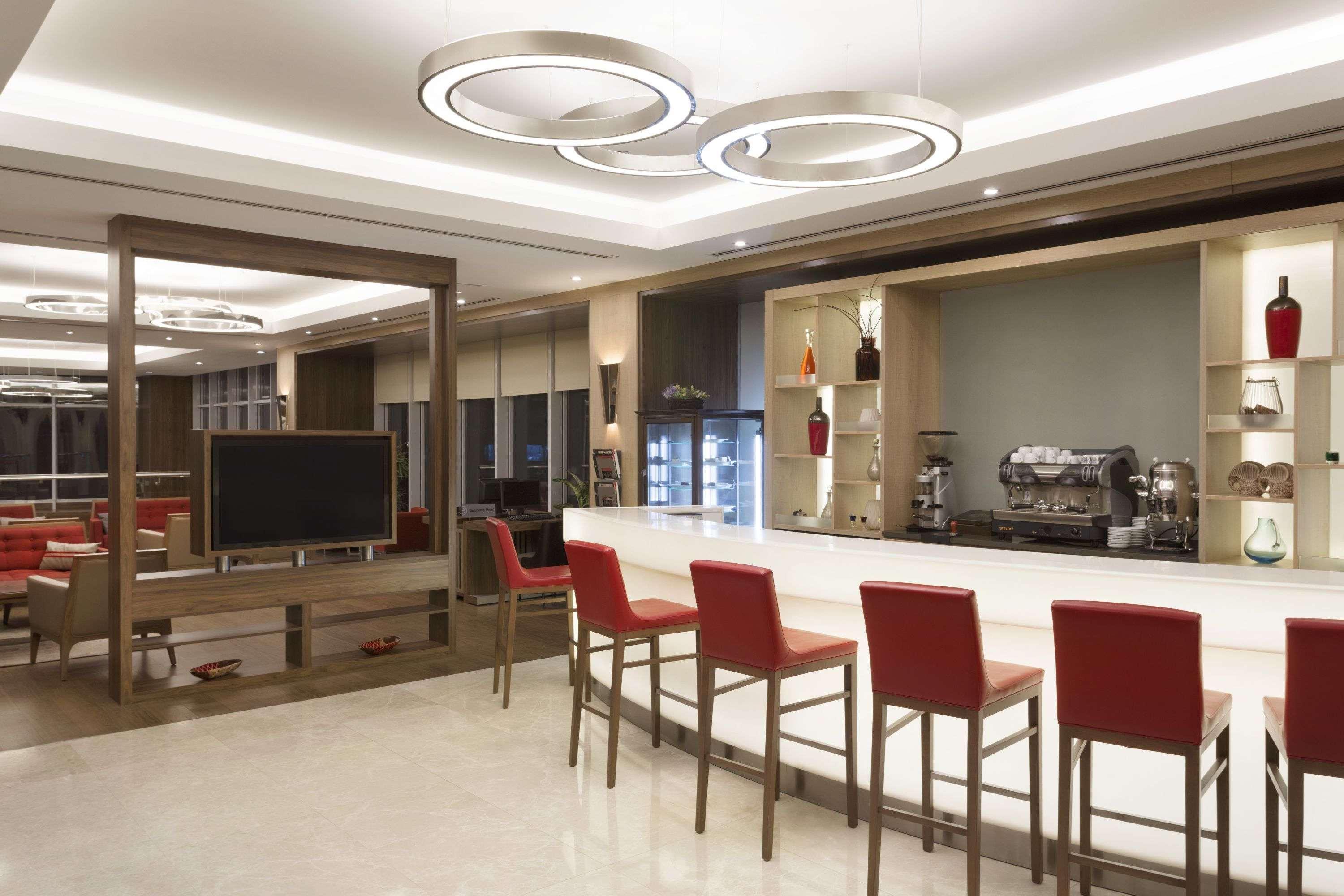 Hotel Ramada Encore Bayrampasa 4*