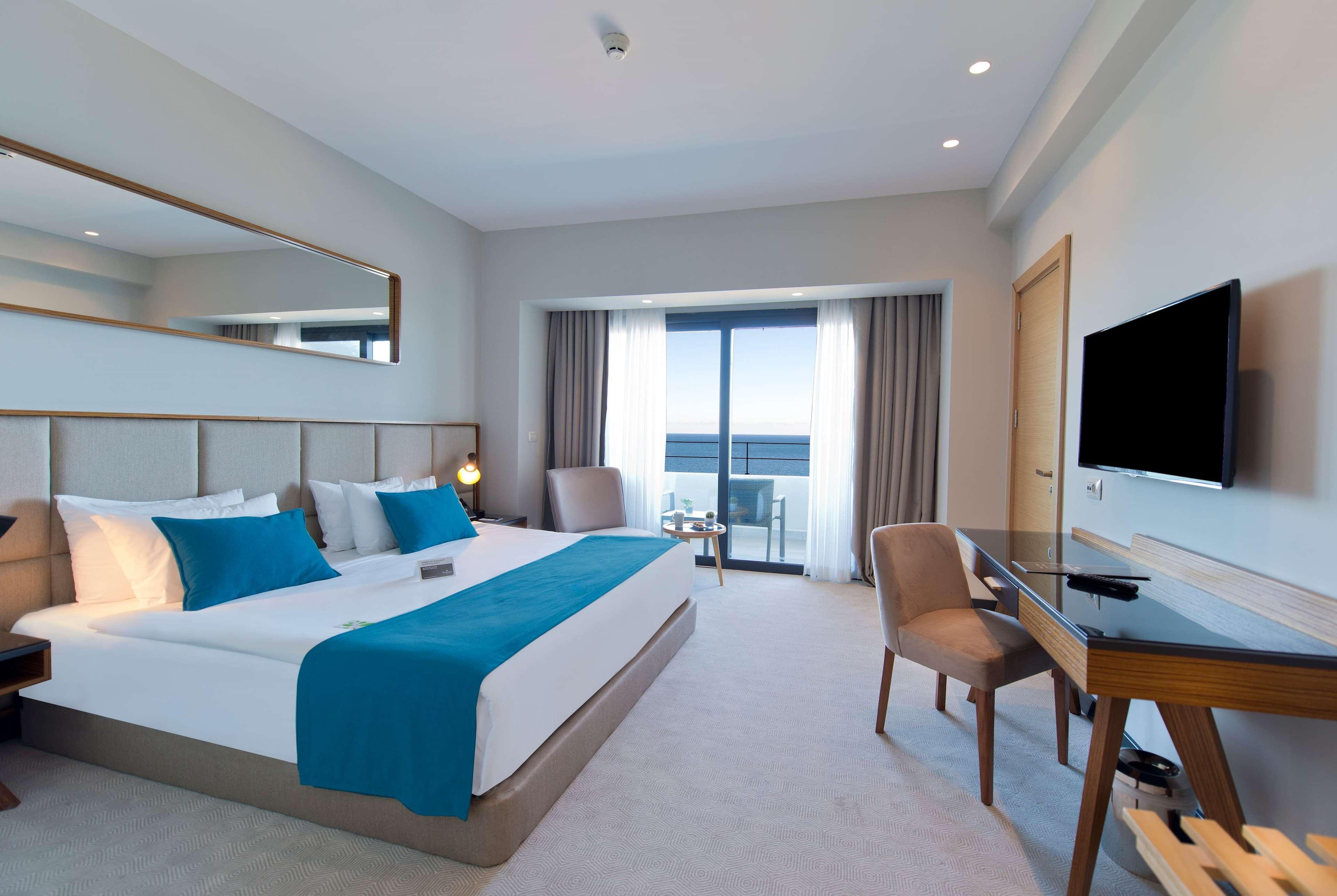 Hotel Ramada Plaza & 5*