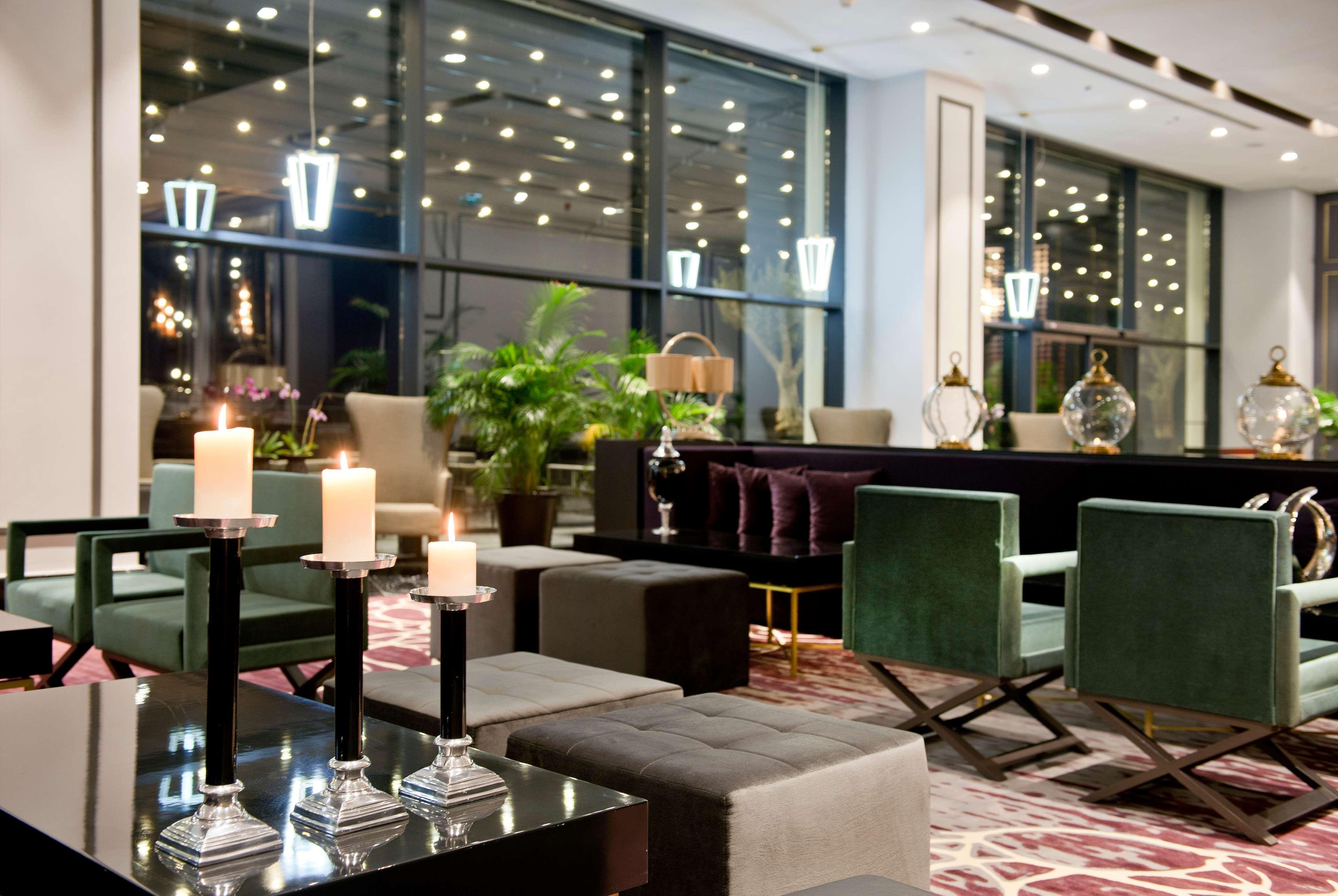 Hotel Ramada Plaza & 5*