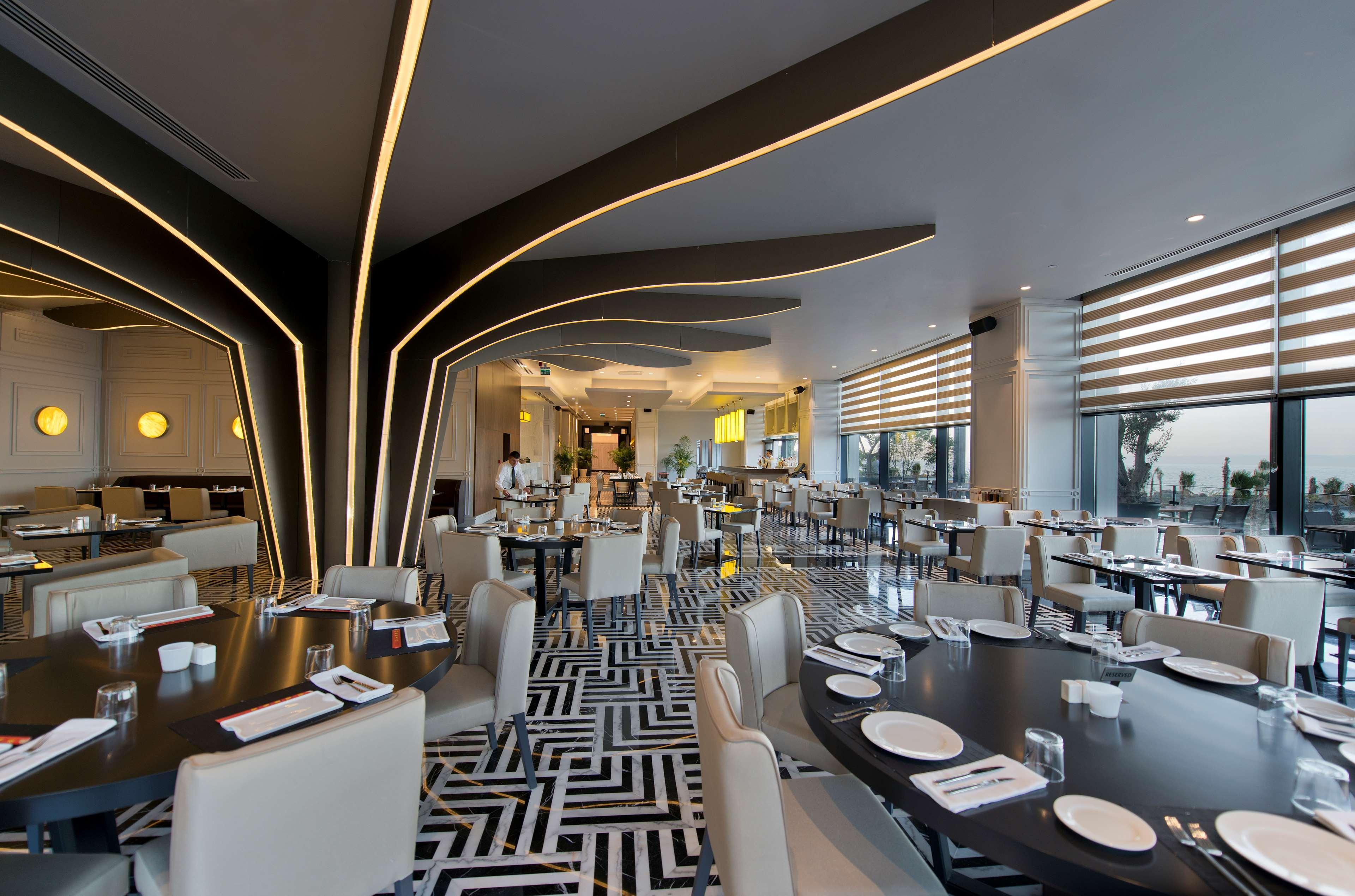 Ramada Plaza & Hotel 5*