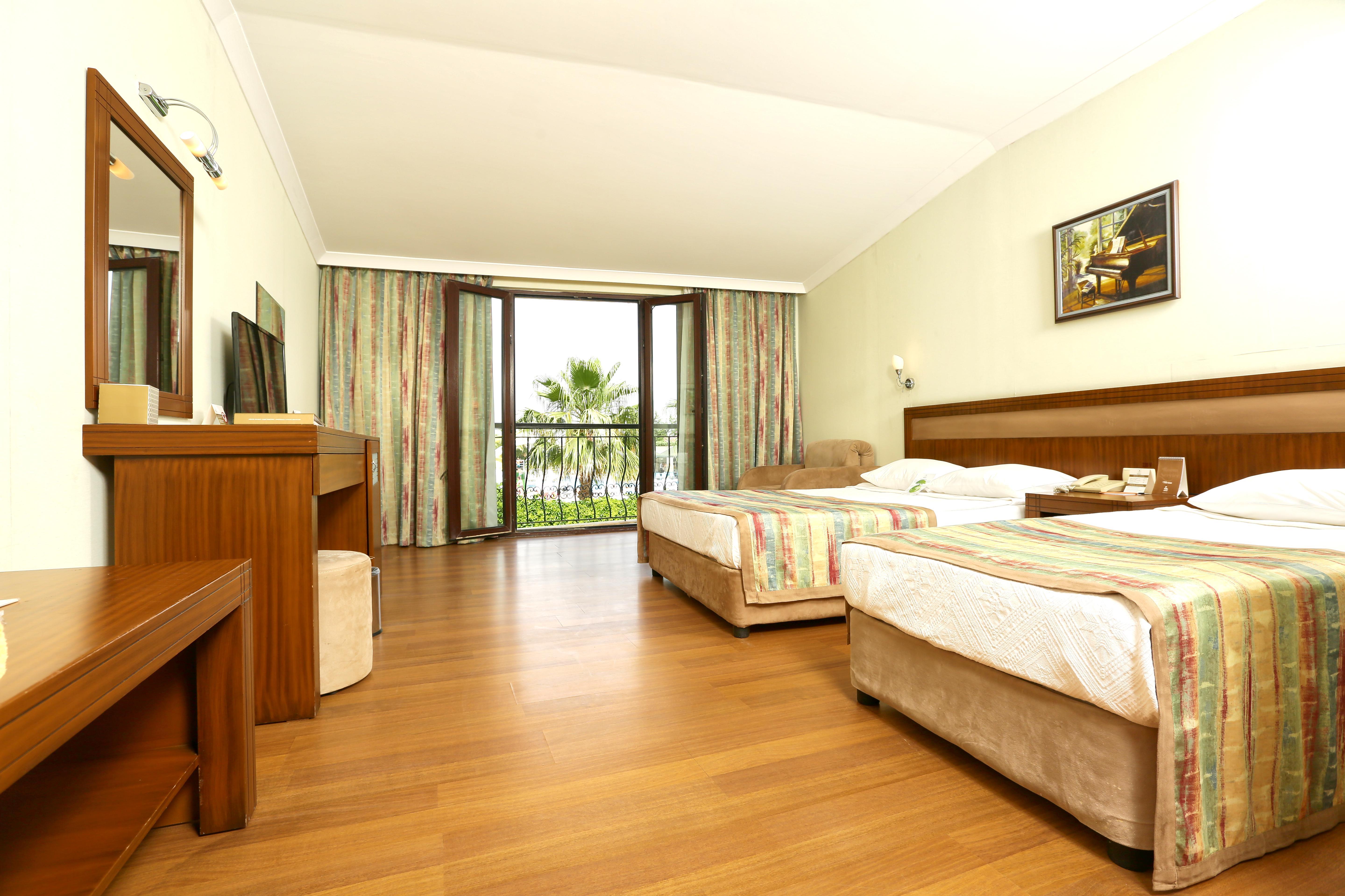 Selectum Family Comfort Side Resort 5*