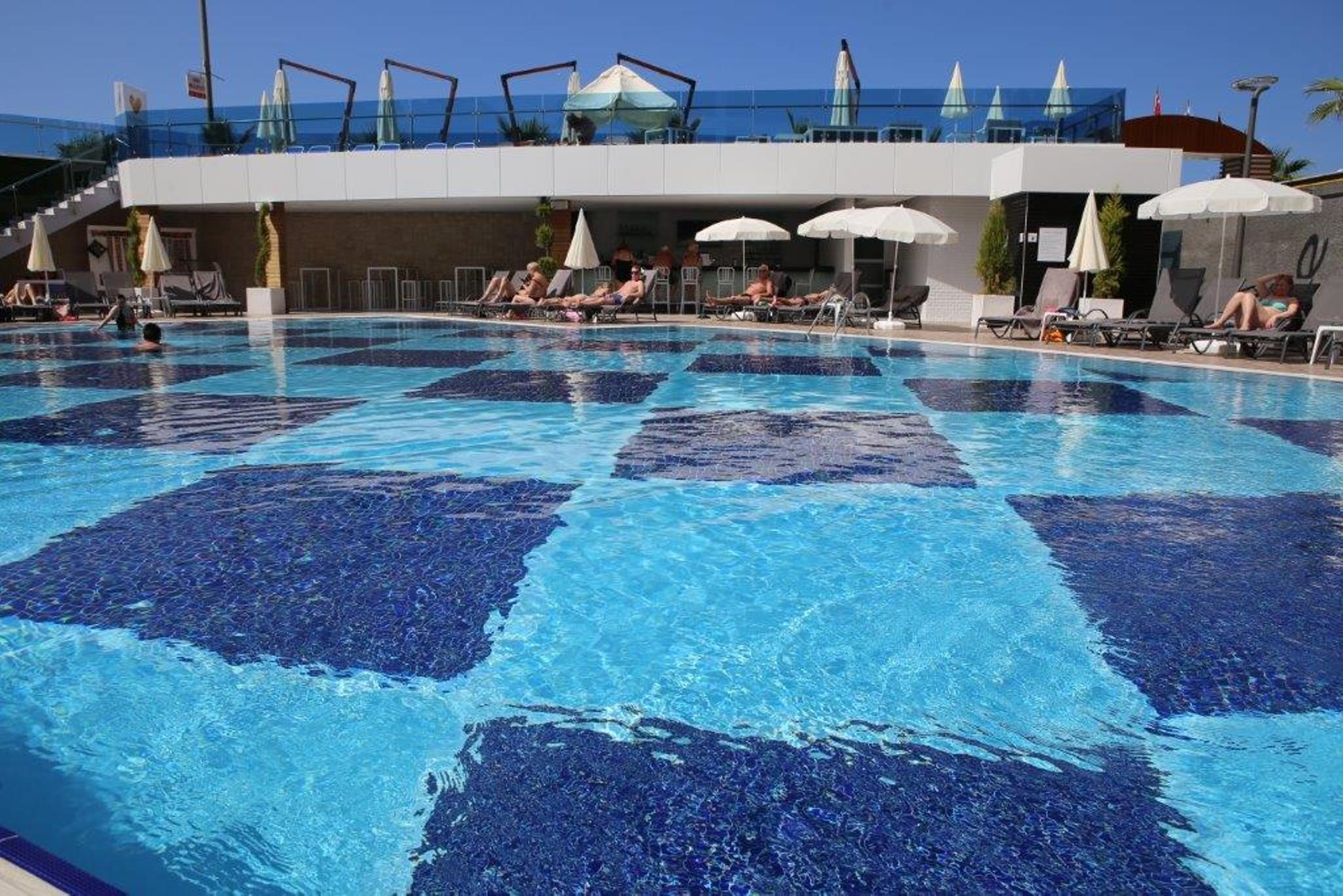 Sunprime C-lounge - Adult Only