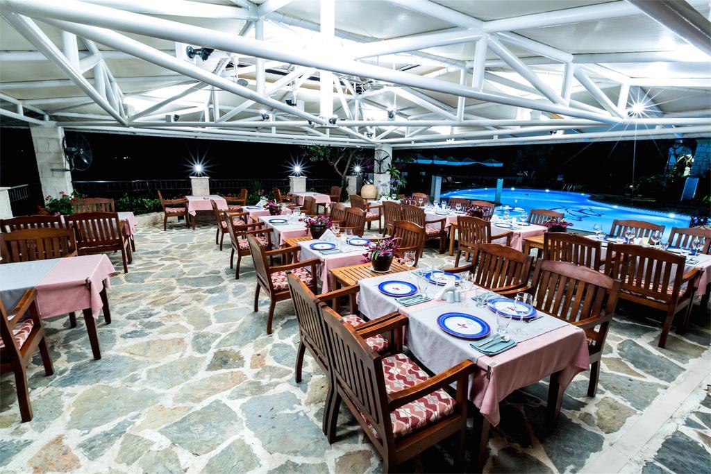 Hadrian Hotel 2*