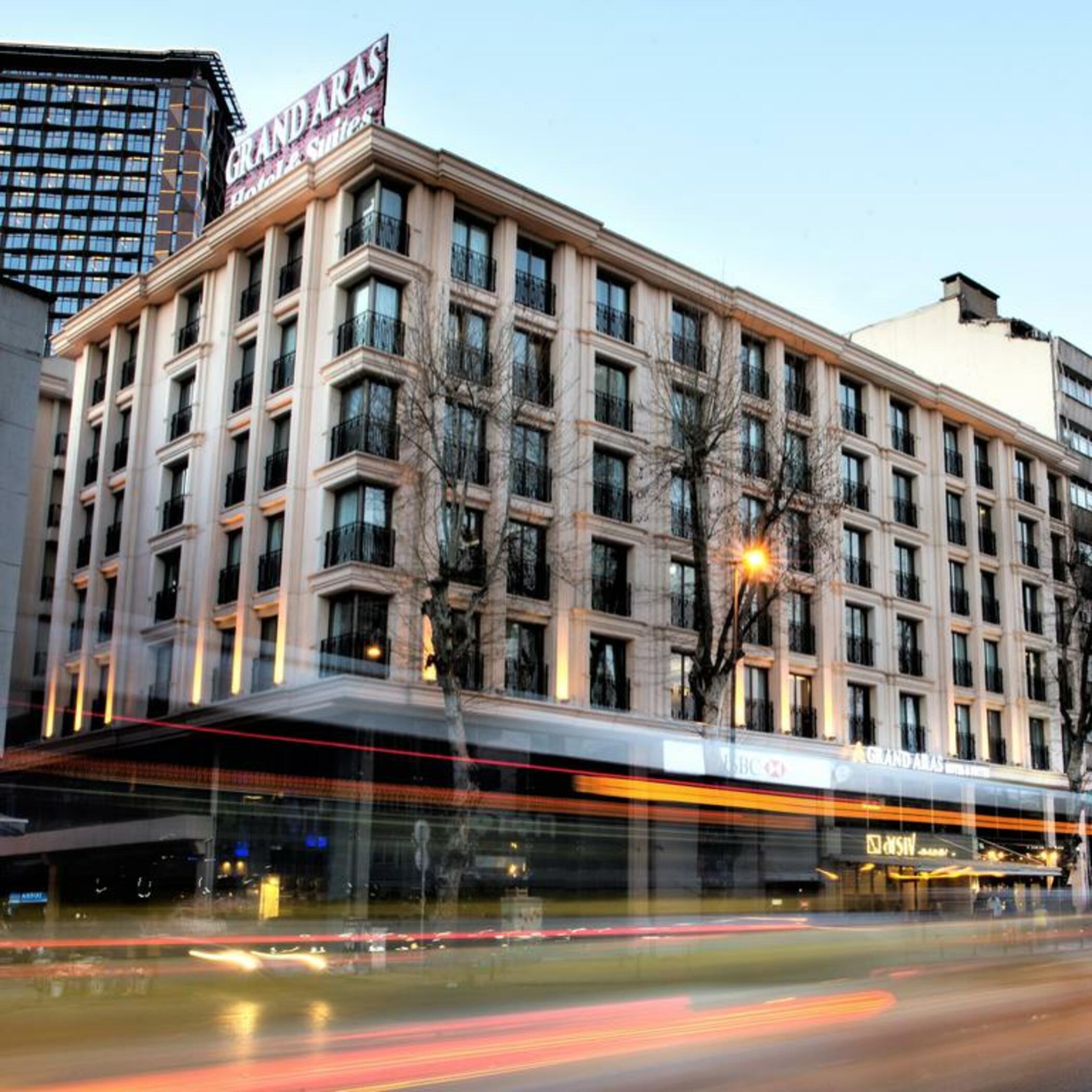 Hotel Grand Aras & 4*