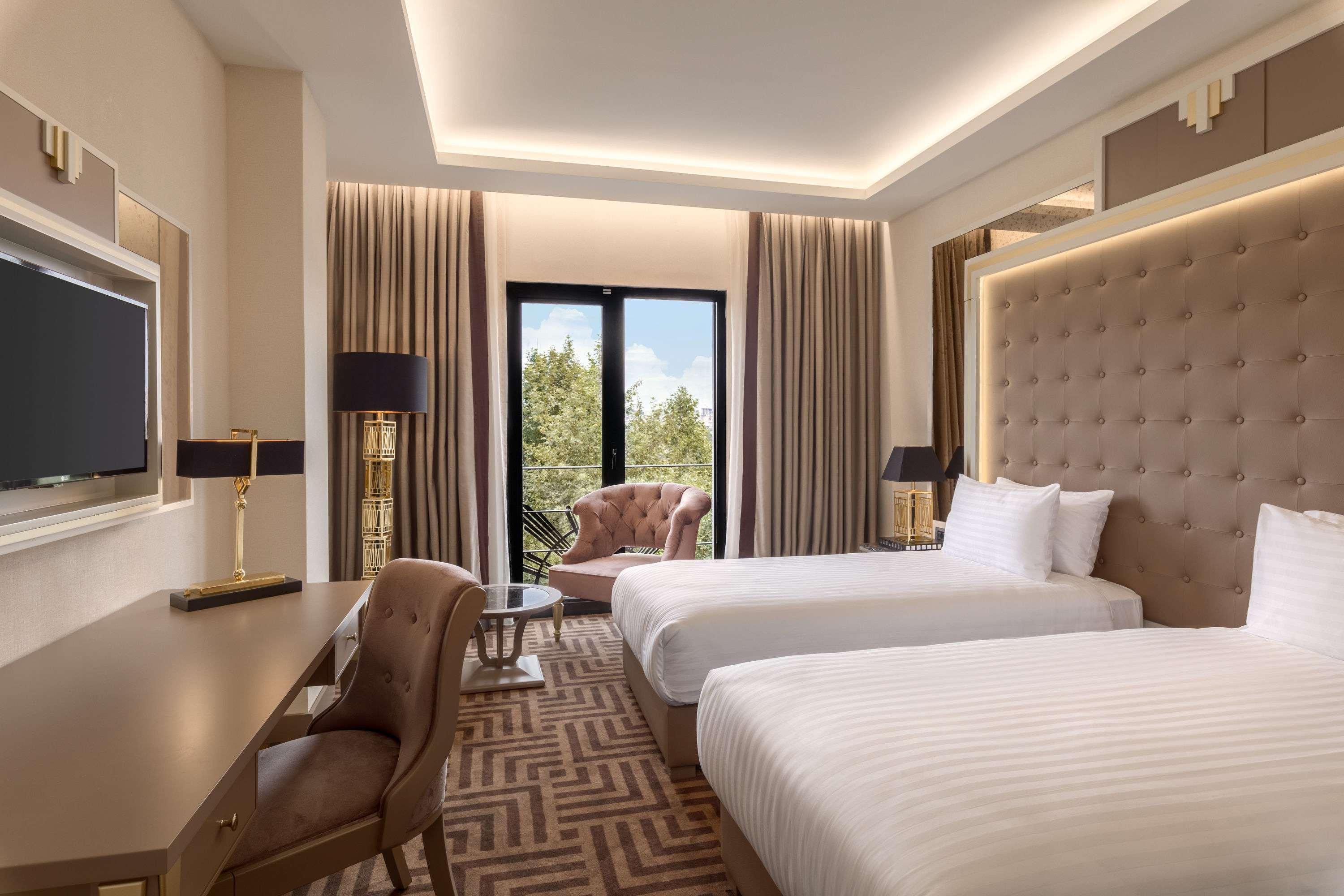 Ramada By Wyndham Istanbul Golden Horn Hotel 4*