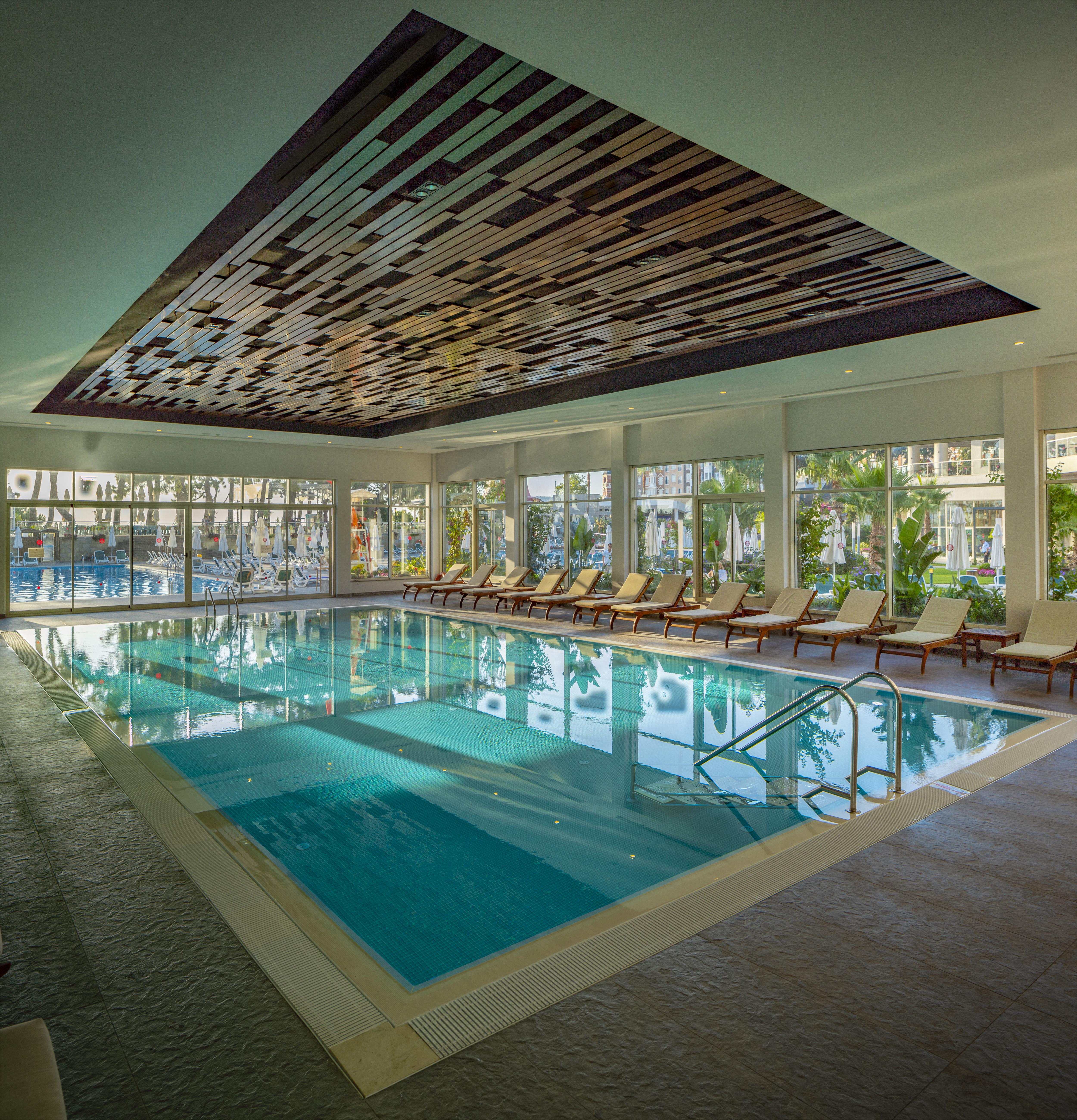 Akra Hotel