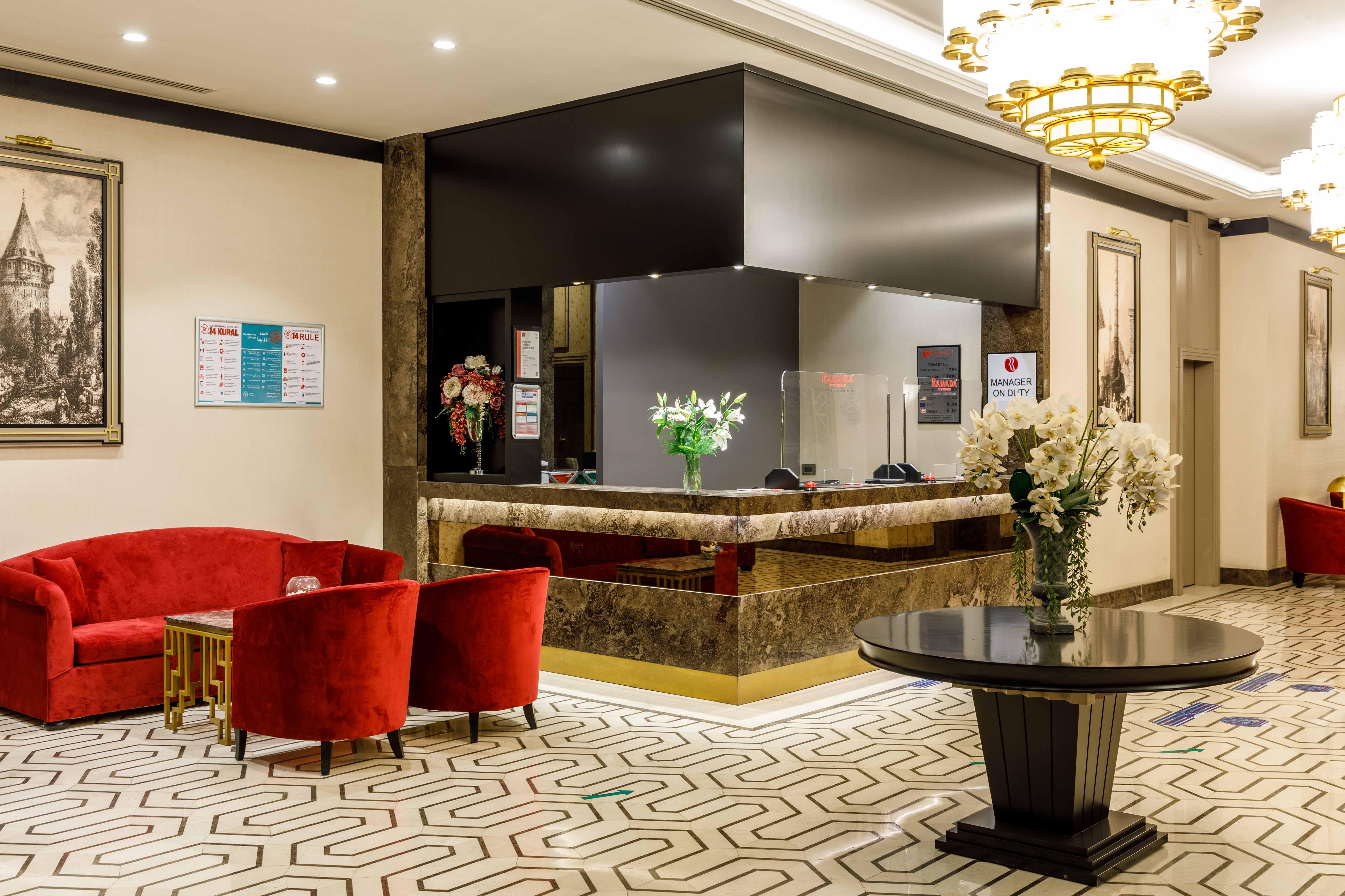 Hotel Ramada By Wyndham Istanbul Golden Horn 4*