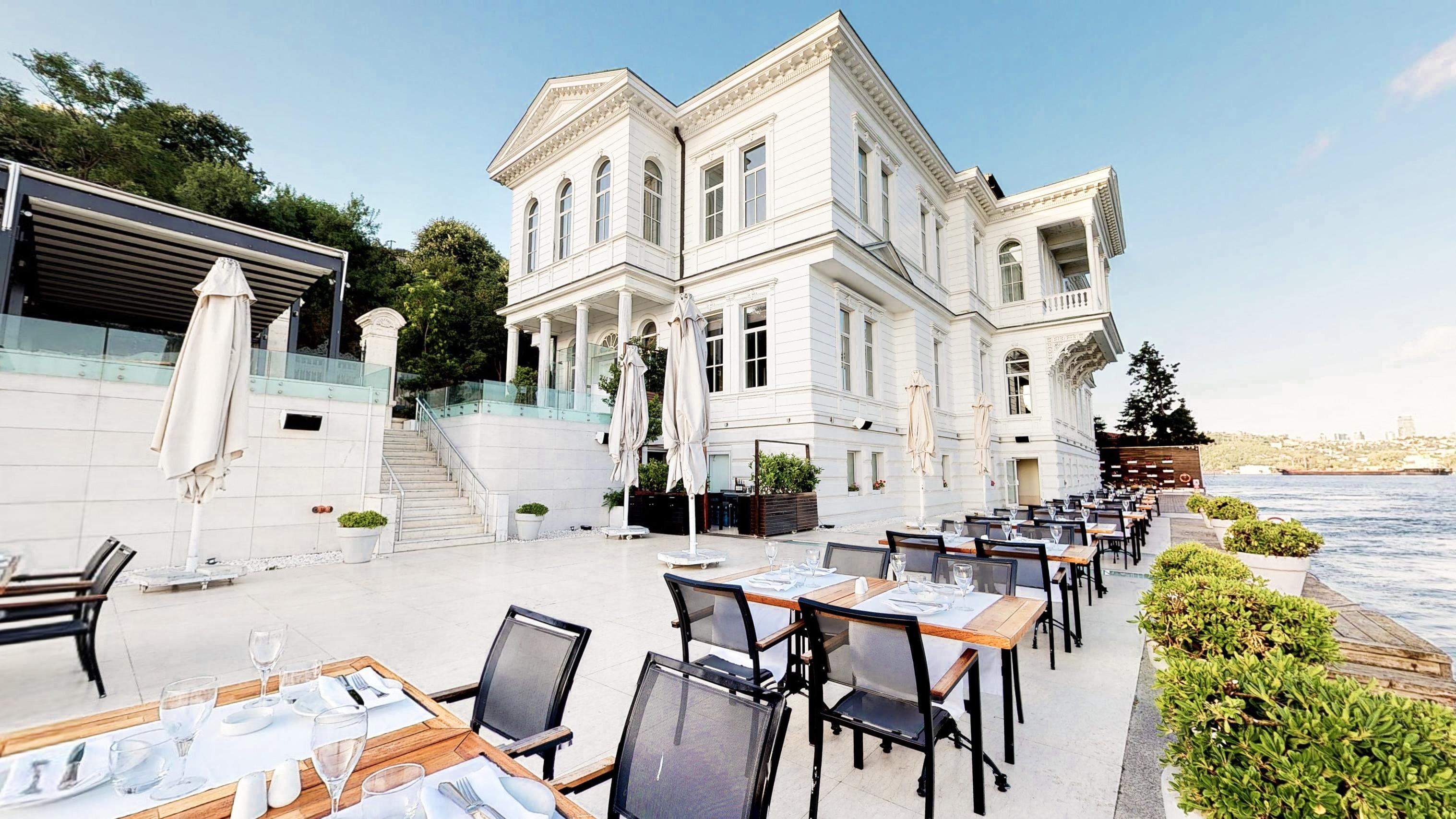 Hotel A'jia 5*