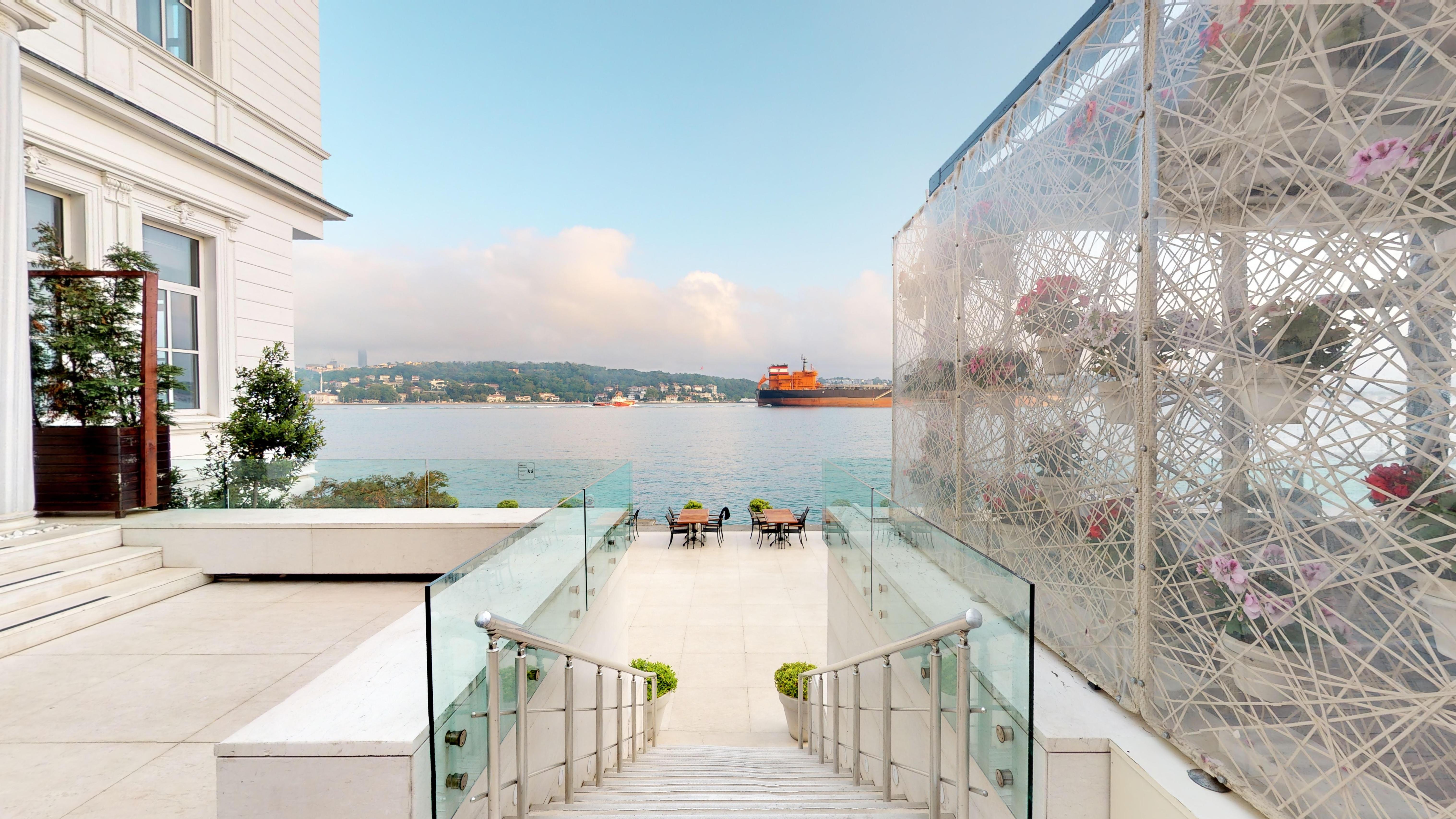 A'jia Hotel 5*
