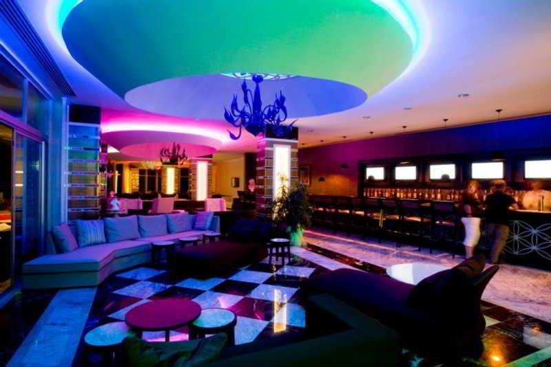 Q Premium Hotel