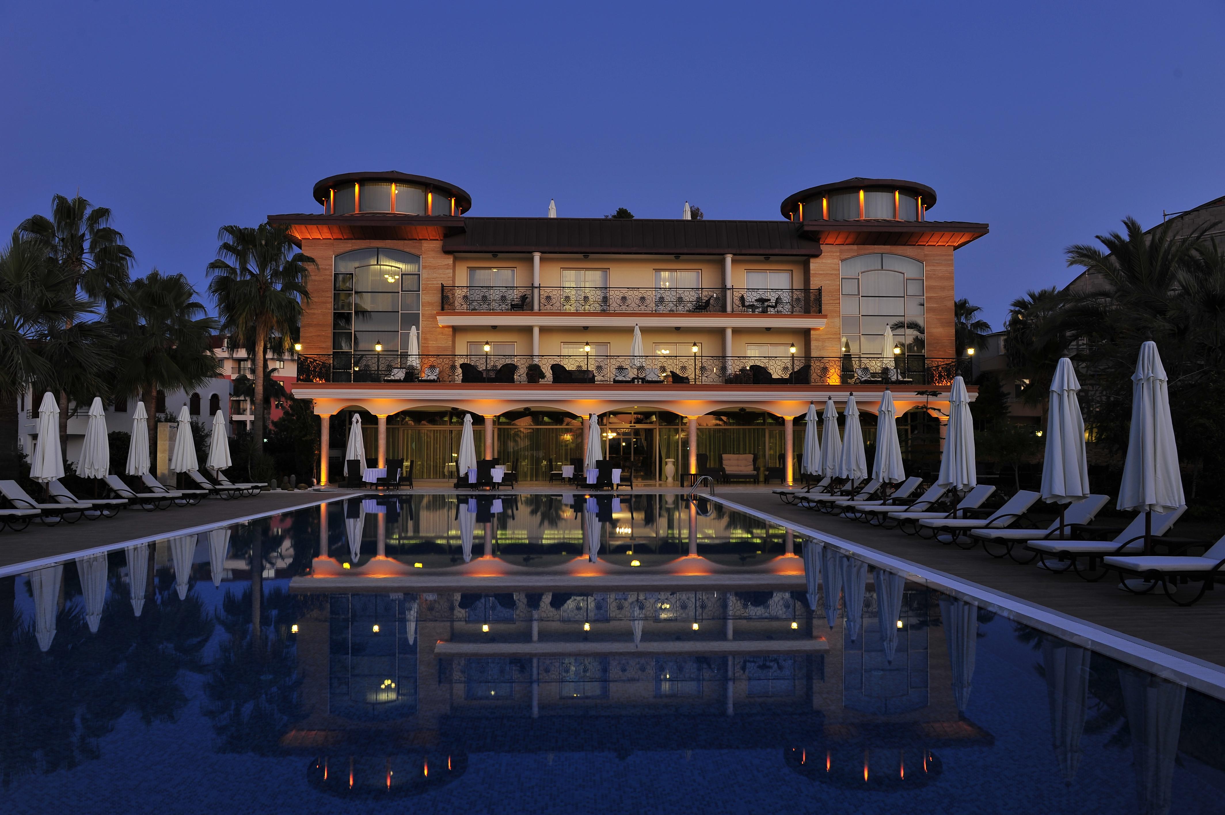 Augusto Boutique & 4*