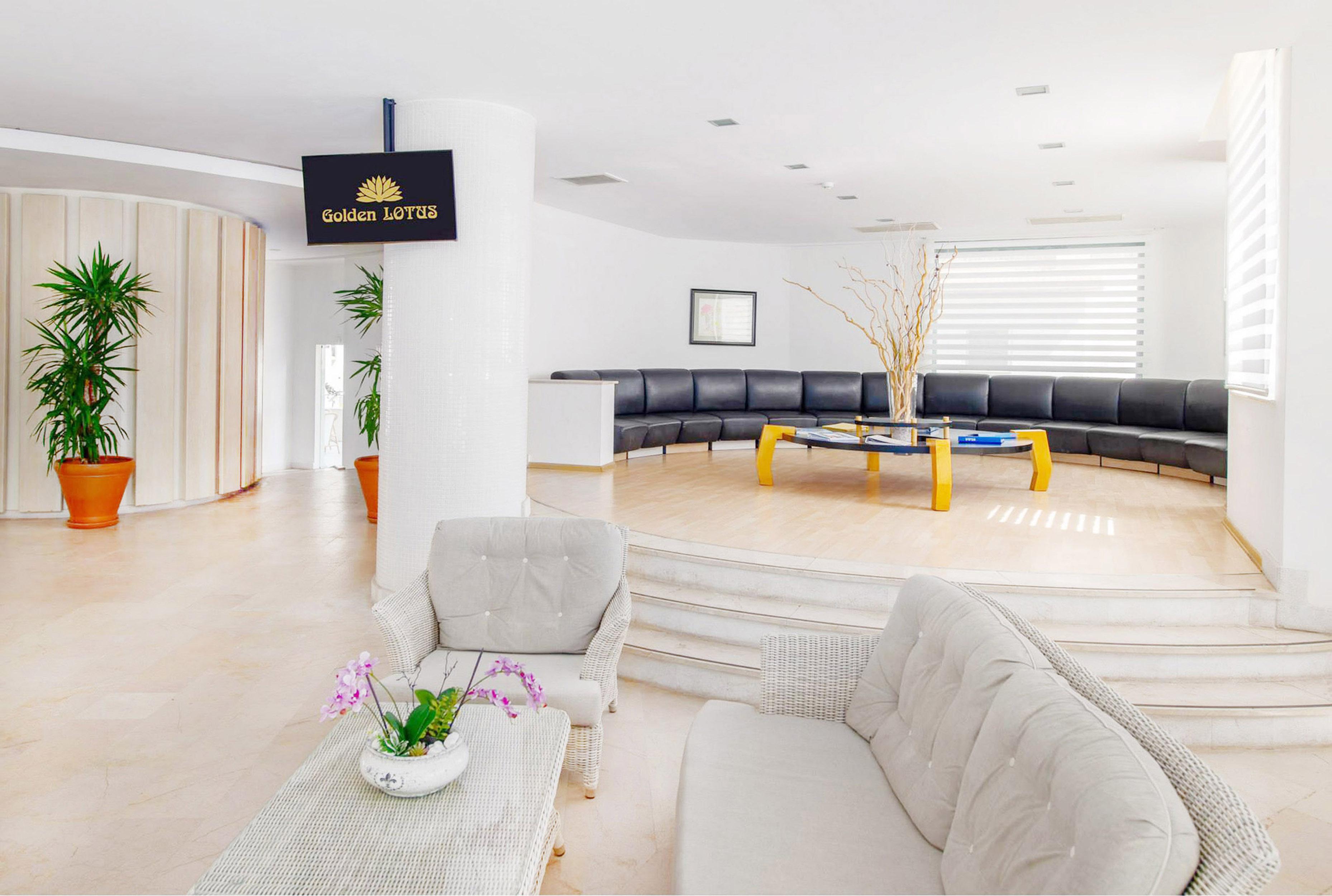 Hotel Golden Lotus 4*