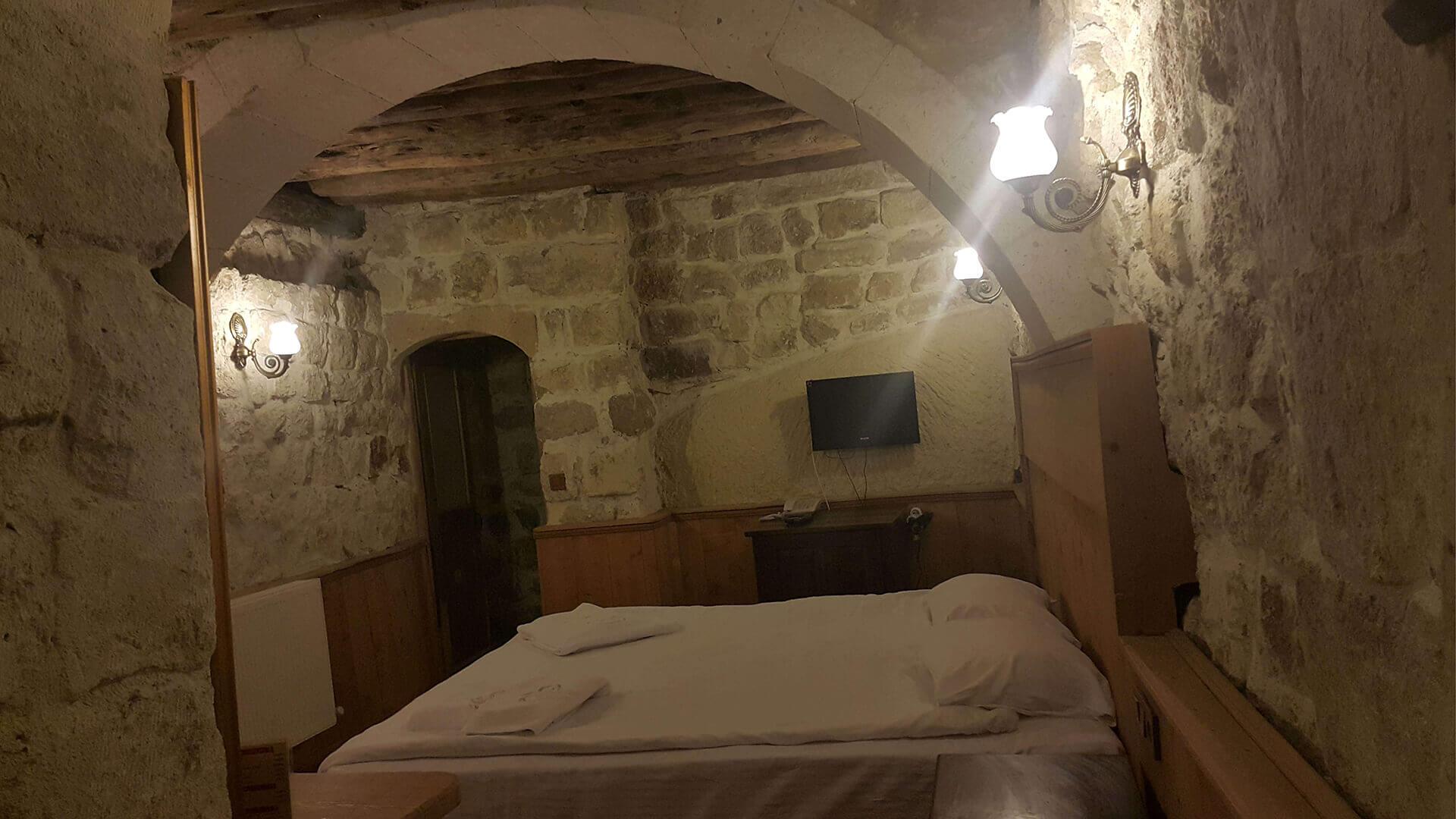 Has Cave