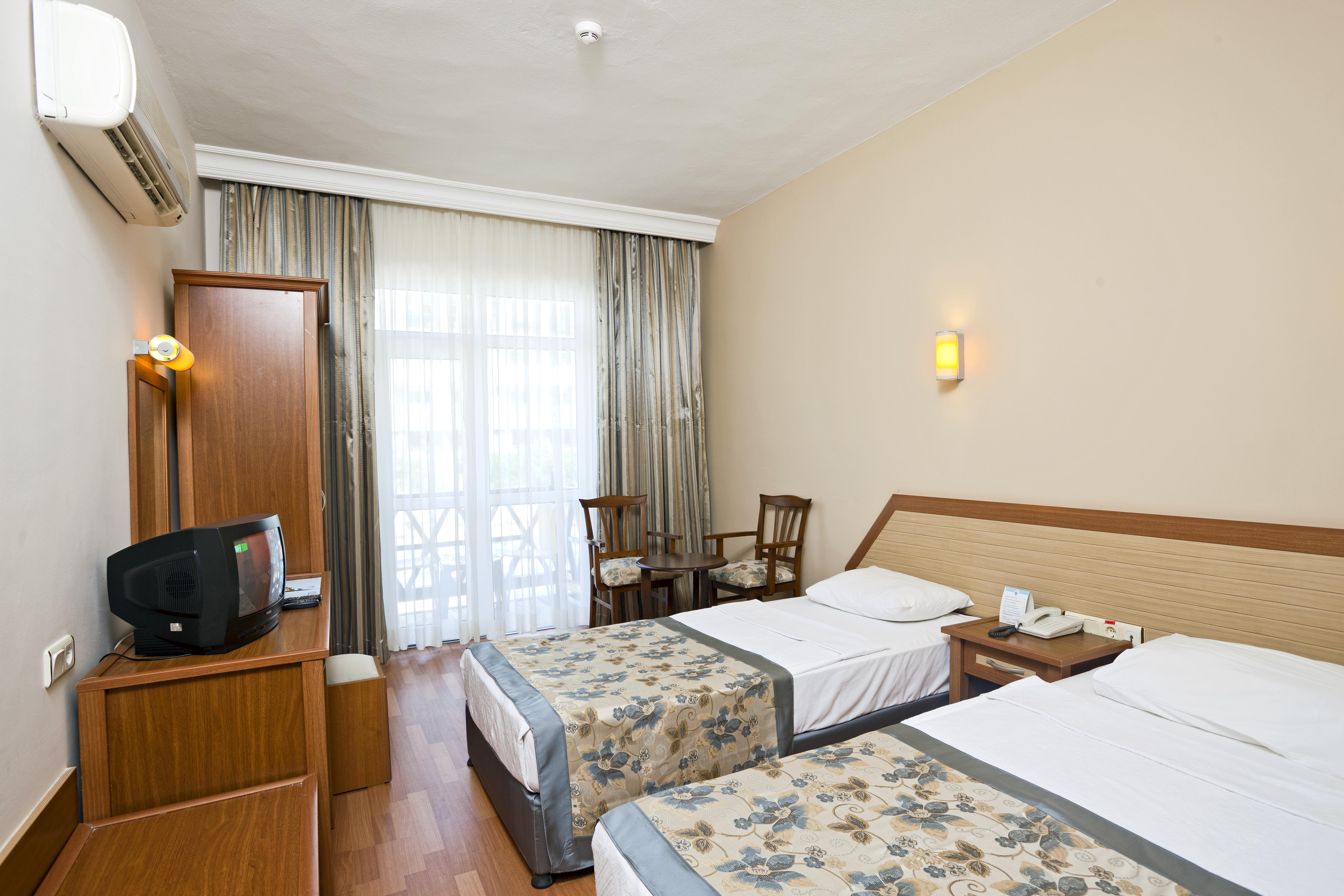 Titan Garden Ultra Resort 4*