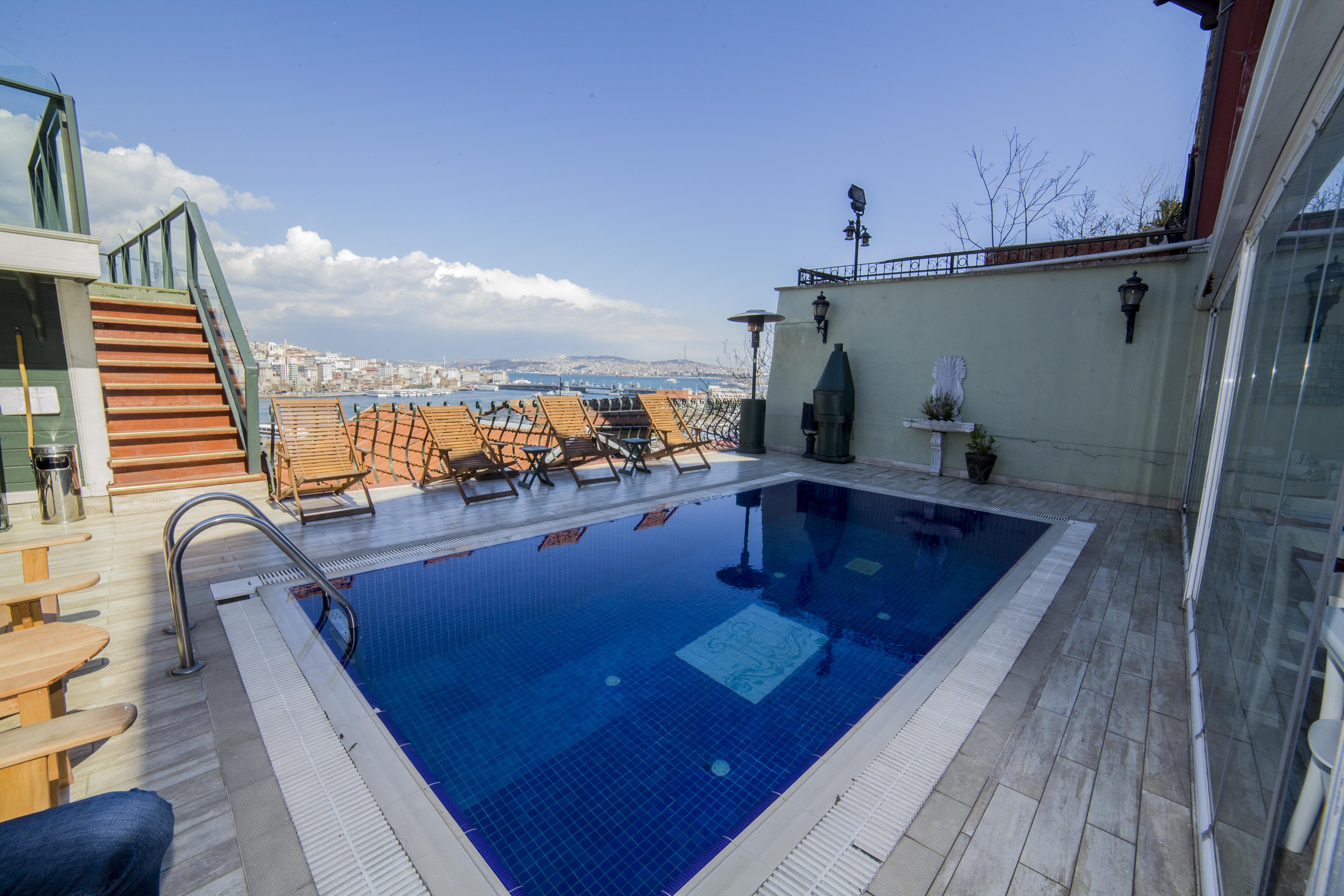 Hhk Hotel 4*