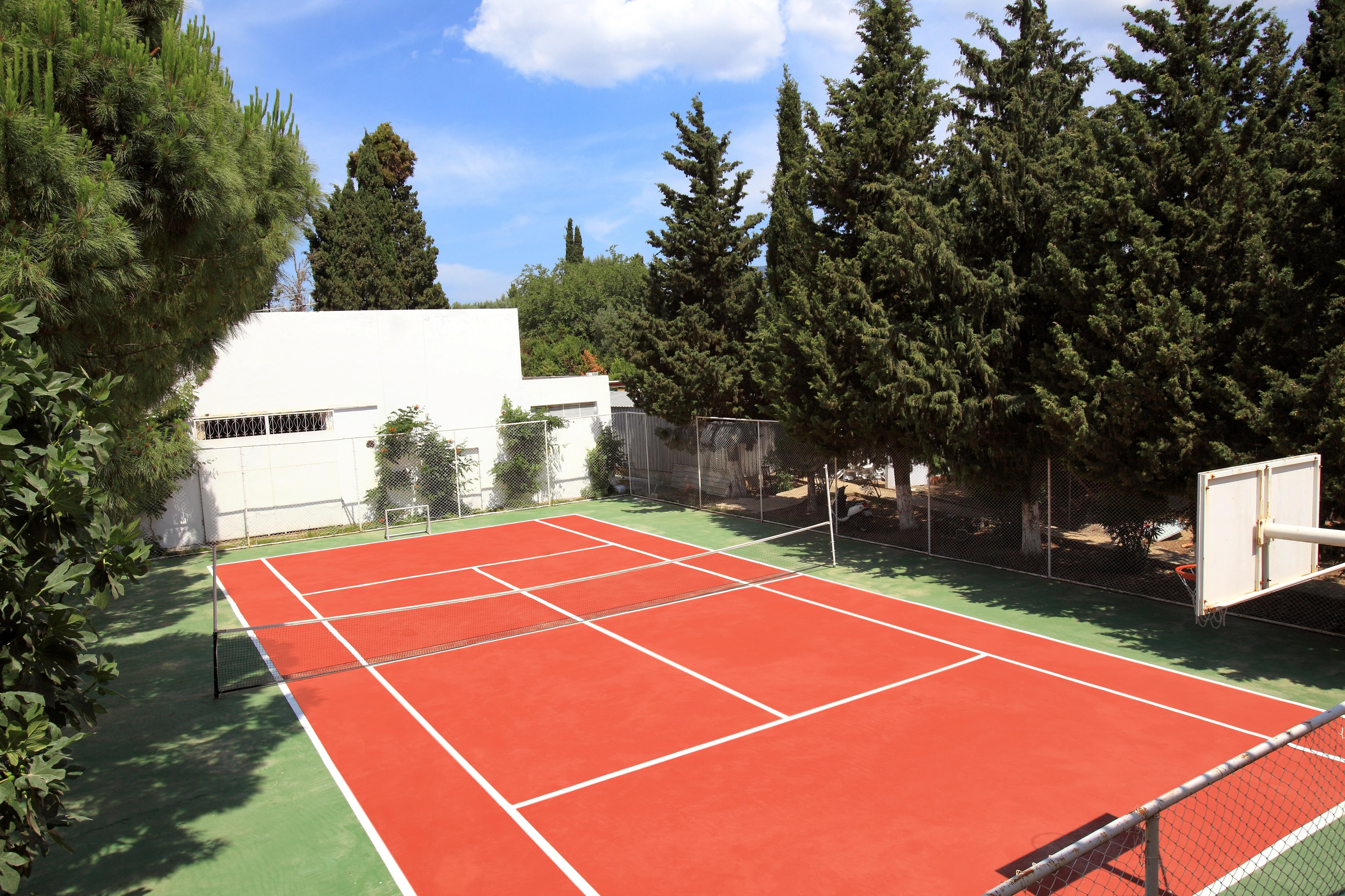 Garden Hotel 3*