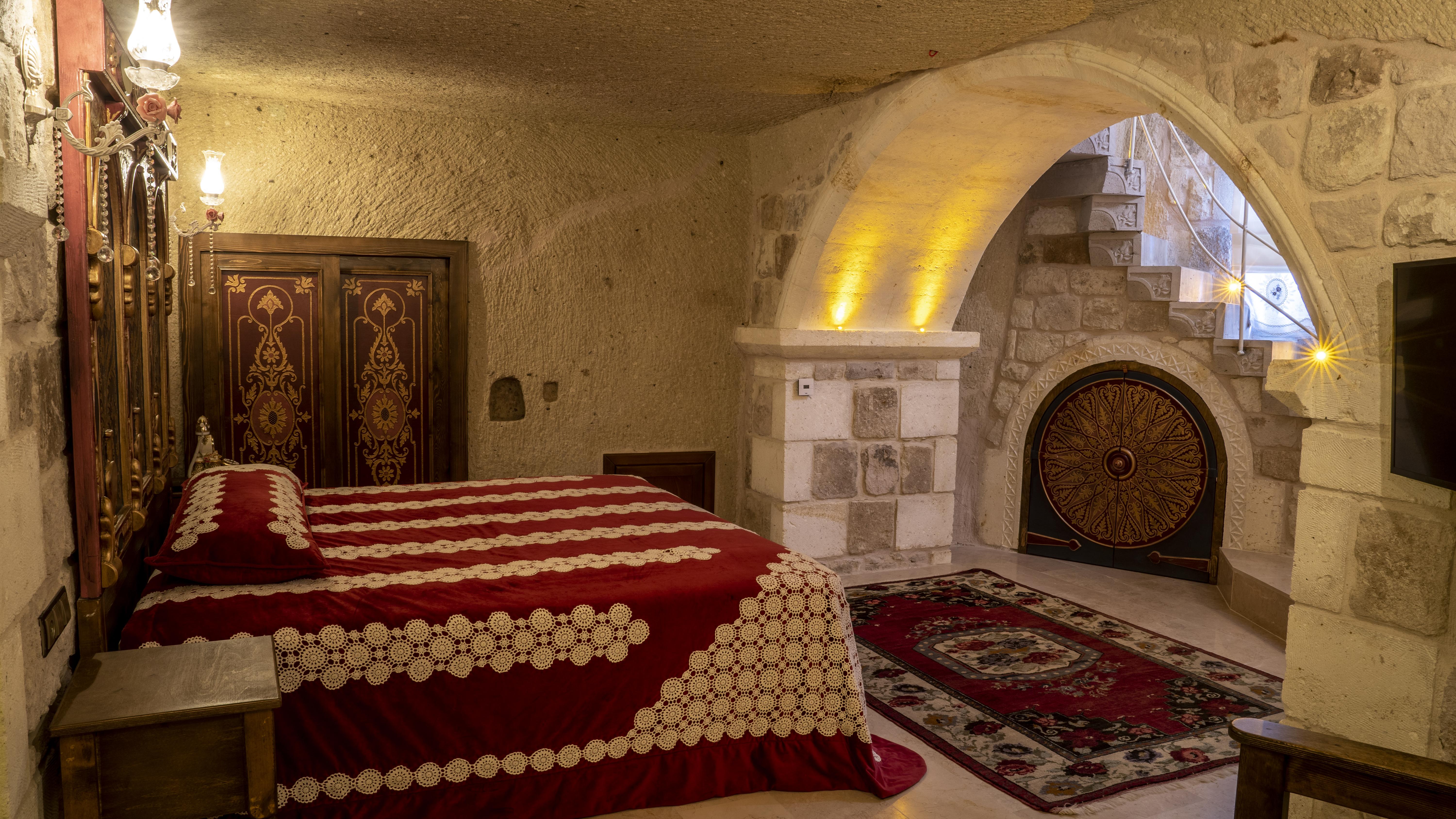 Elika Cave & Hotel 5*
