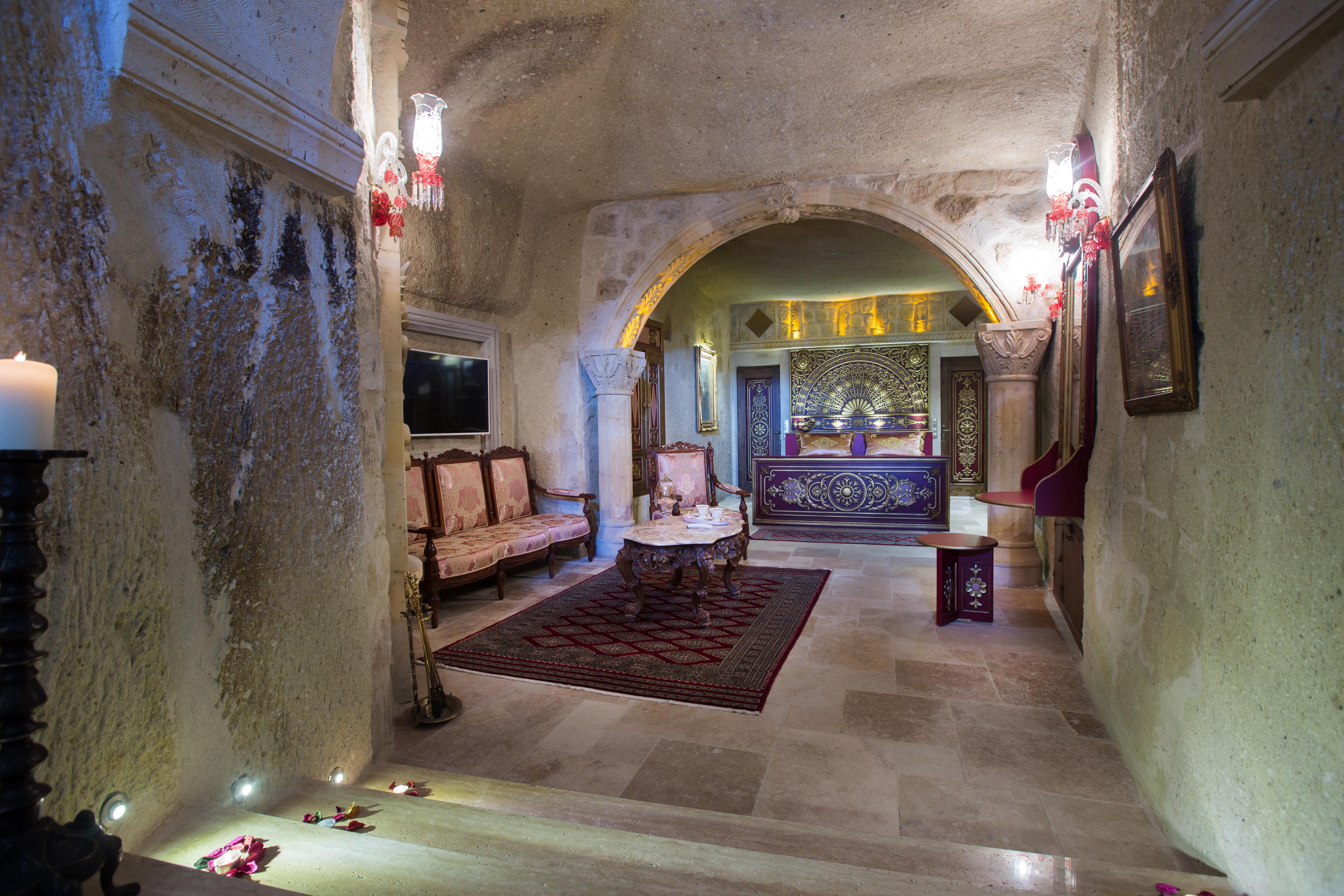 Elika Cave & Hotel 5*