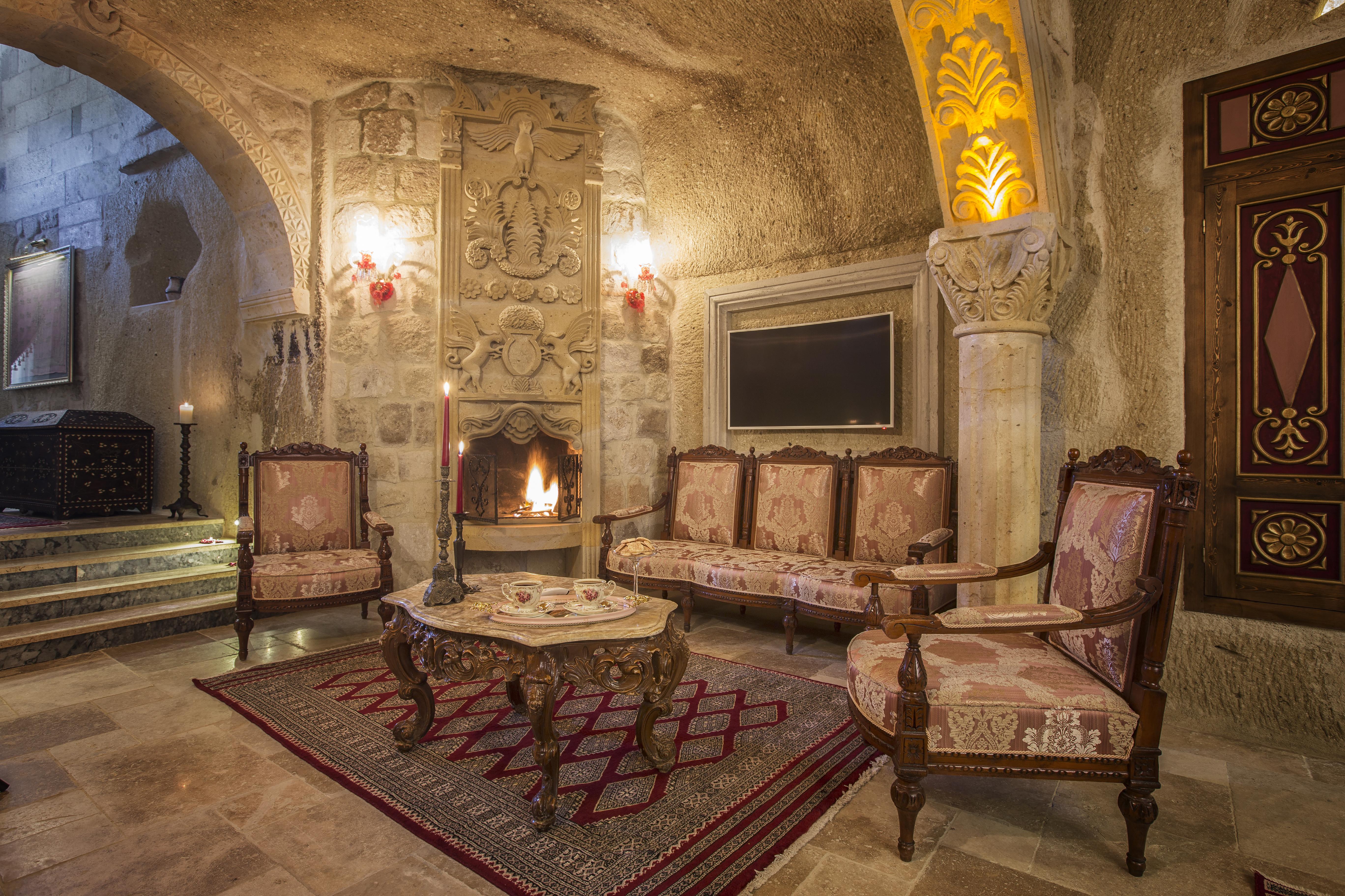 Elika Cave & Hotel 5*