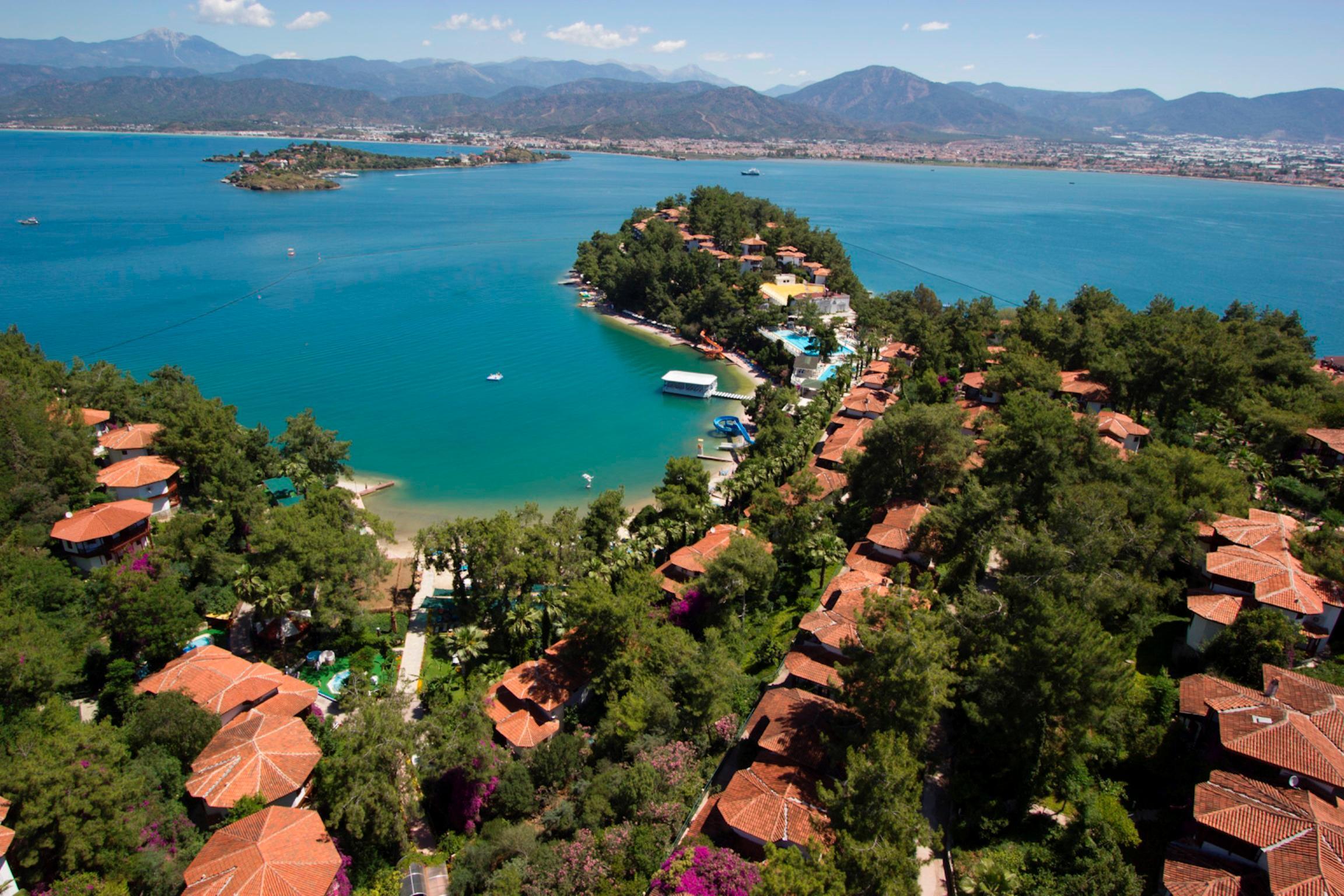 Resort Club & Letoonia