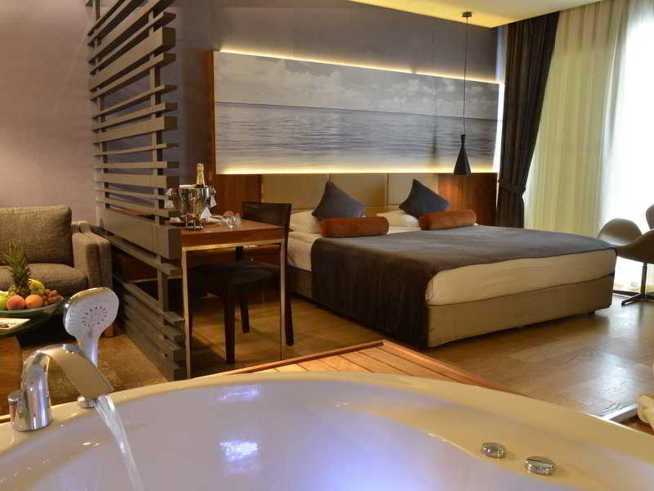 Sherwood Blue - Adults Only Resort 5*