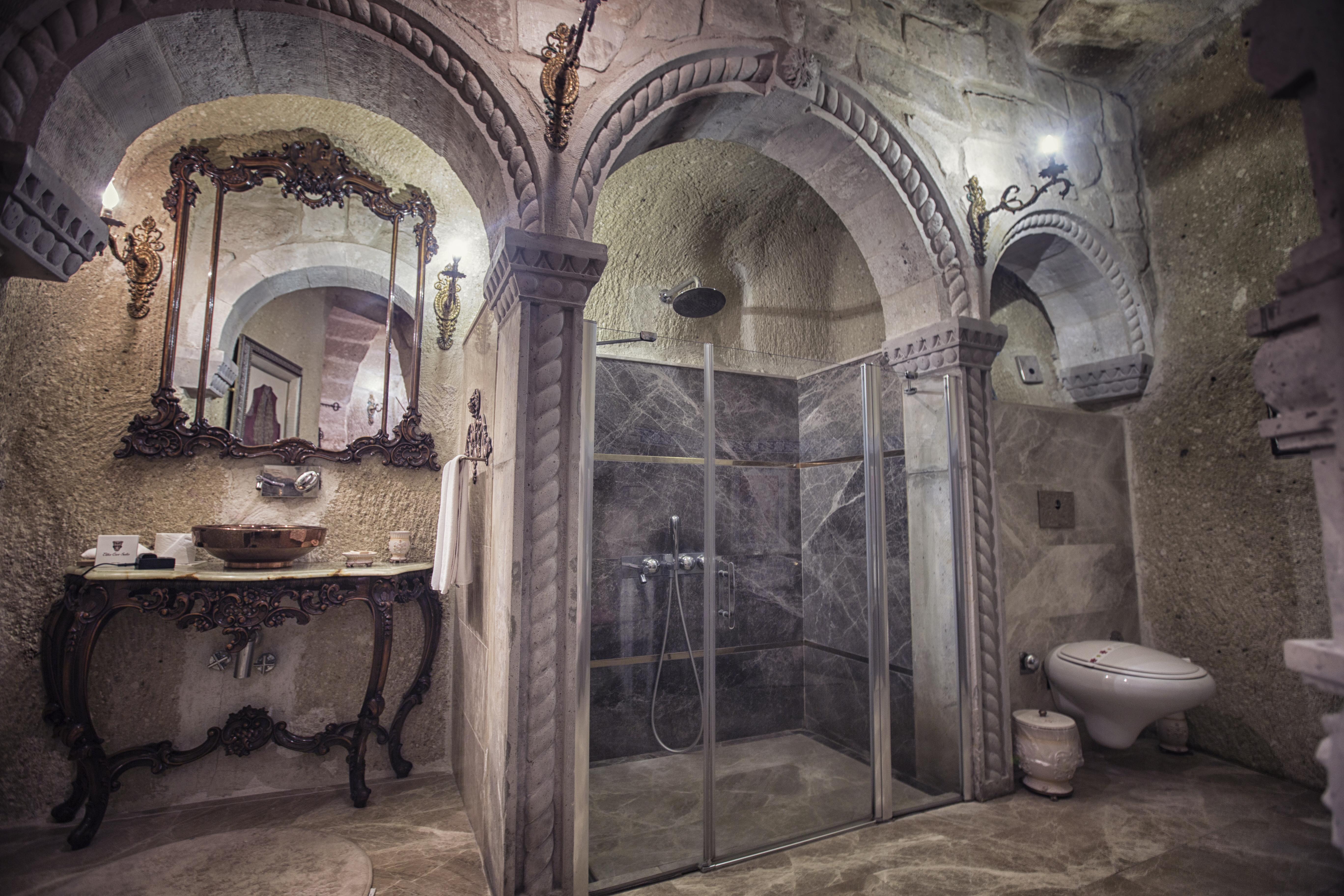 Elika Cave & Hotel