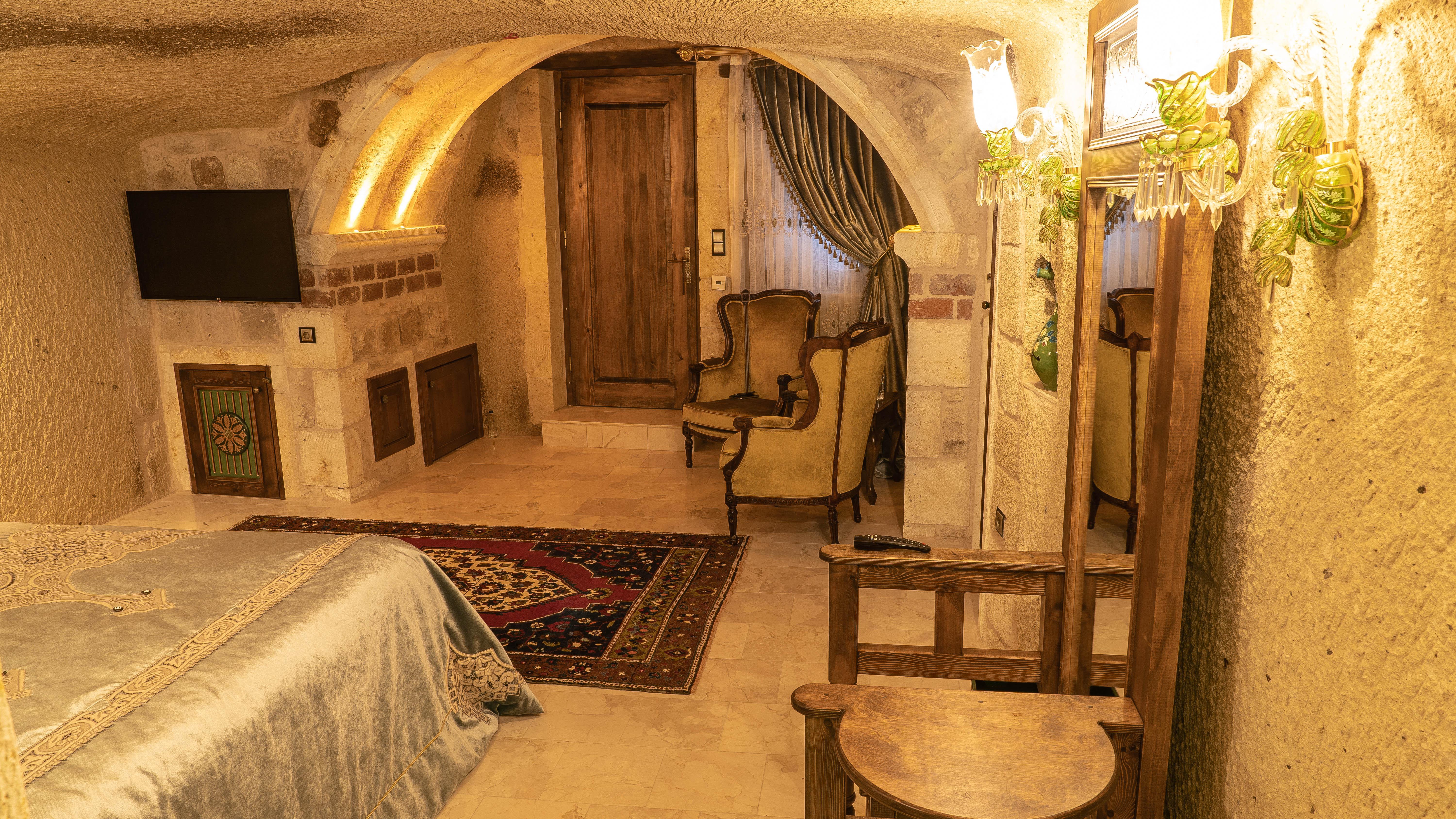 Elika Cave & Hotel 5*